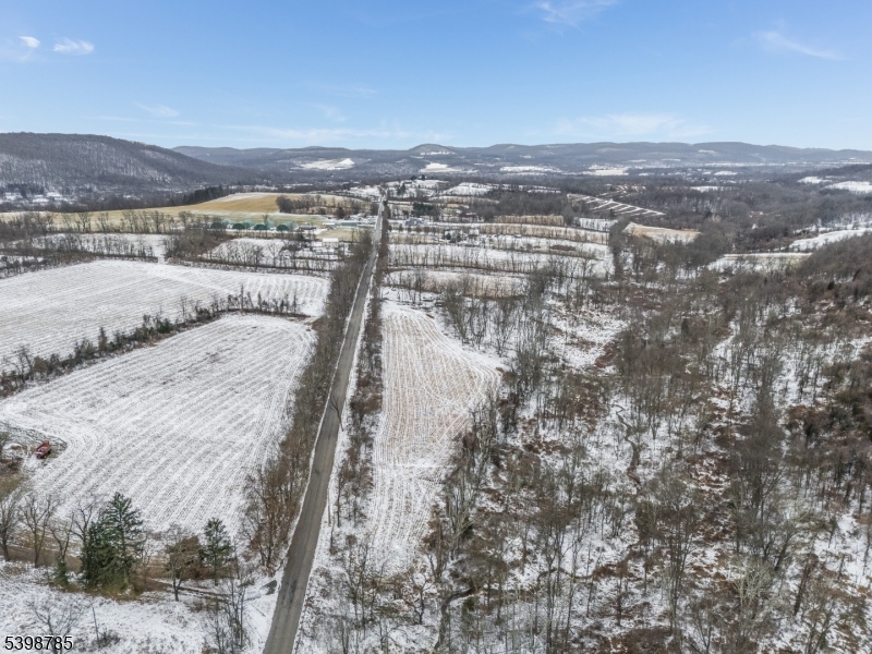 Columbia, New Jersey, 07832, United States, 3 Bedrooms Bedrooms, ,1 BathroomBathrooms,Residential,For Sale,2006110