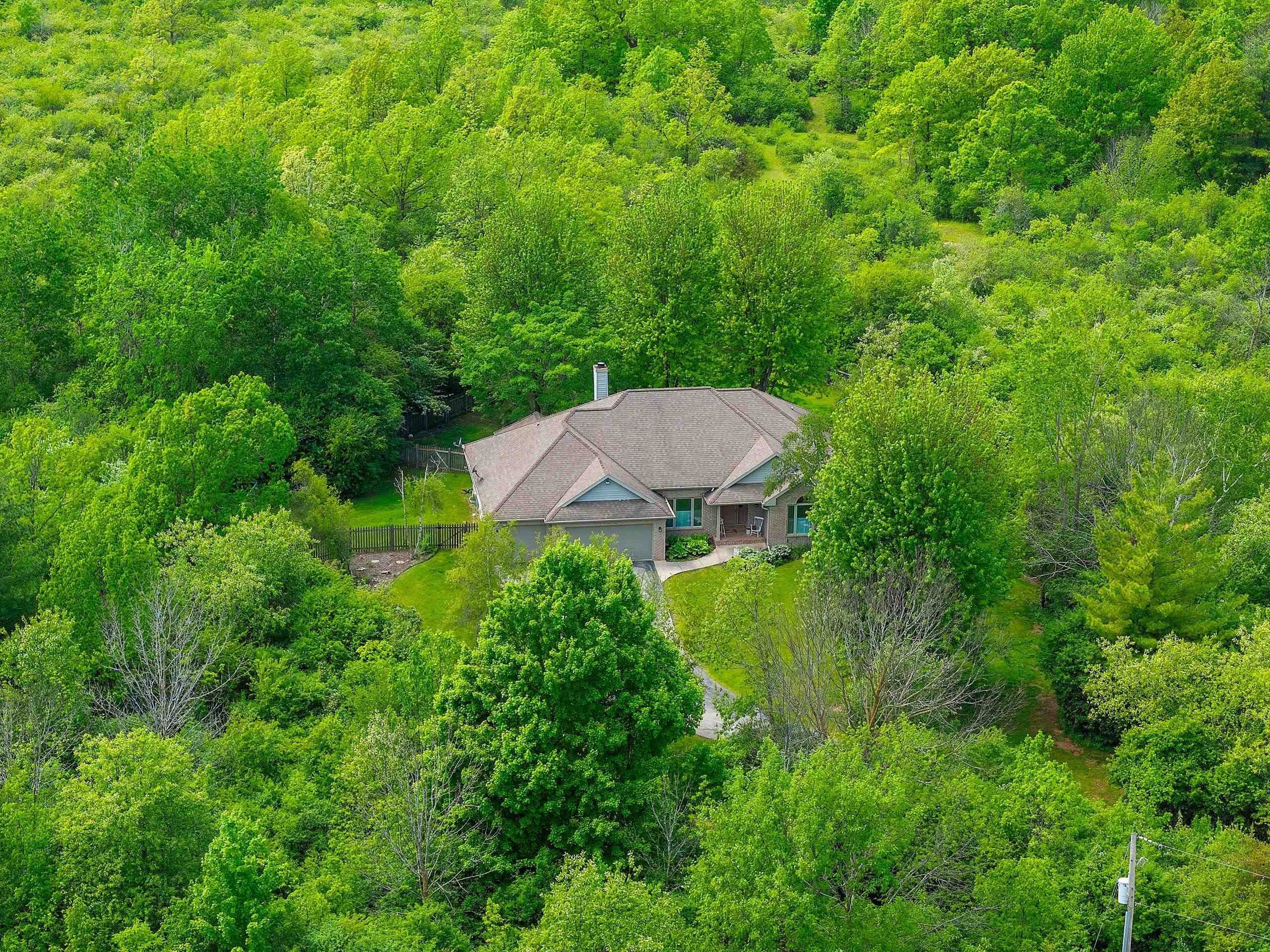 DE PERE, Wisconsin, 54115-9240, United States, 4 Bedrooms Bedrooms, ,4 BathroomsBathrooms,Residential,For Sale,2048017