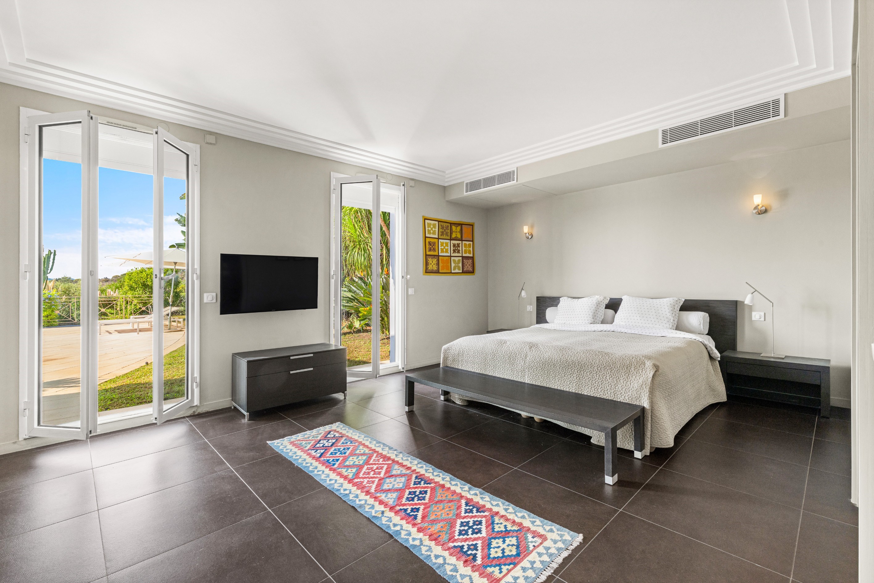  French Riviera – Elegant Villa with Private Pool in the Prestigious Domaine des… - 物件實景