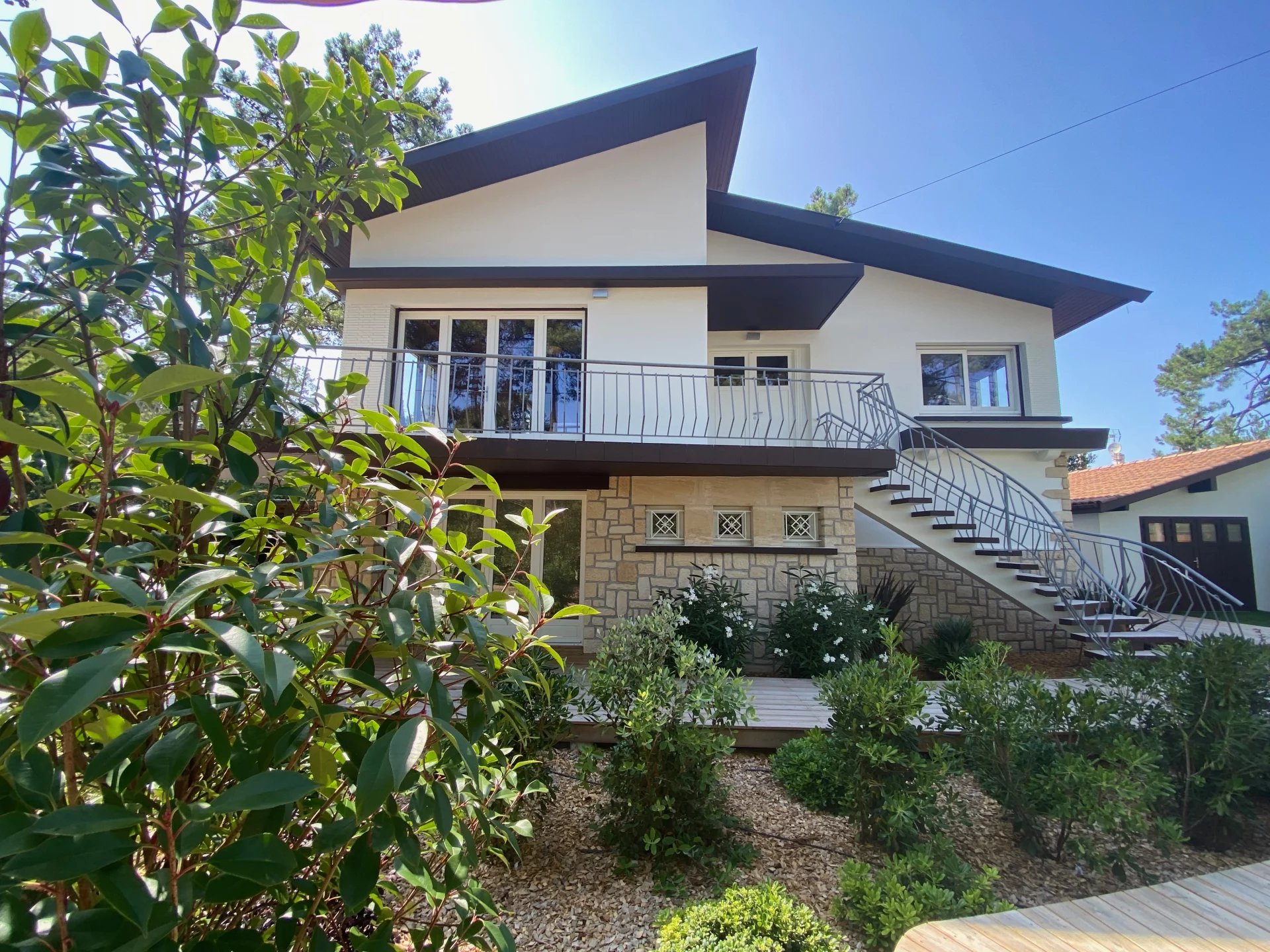 Lège-Cap-Ferret, New Aquitaine, 33950, FR, 5 Bedrooms Bedrooms, ,4 BathroomsBathrooms,Residential,For Sale,1323539