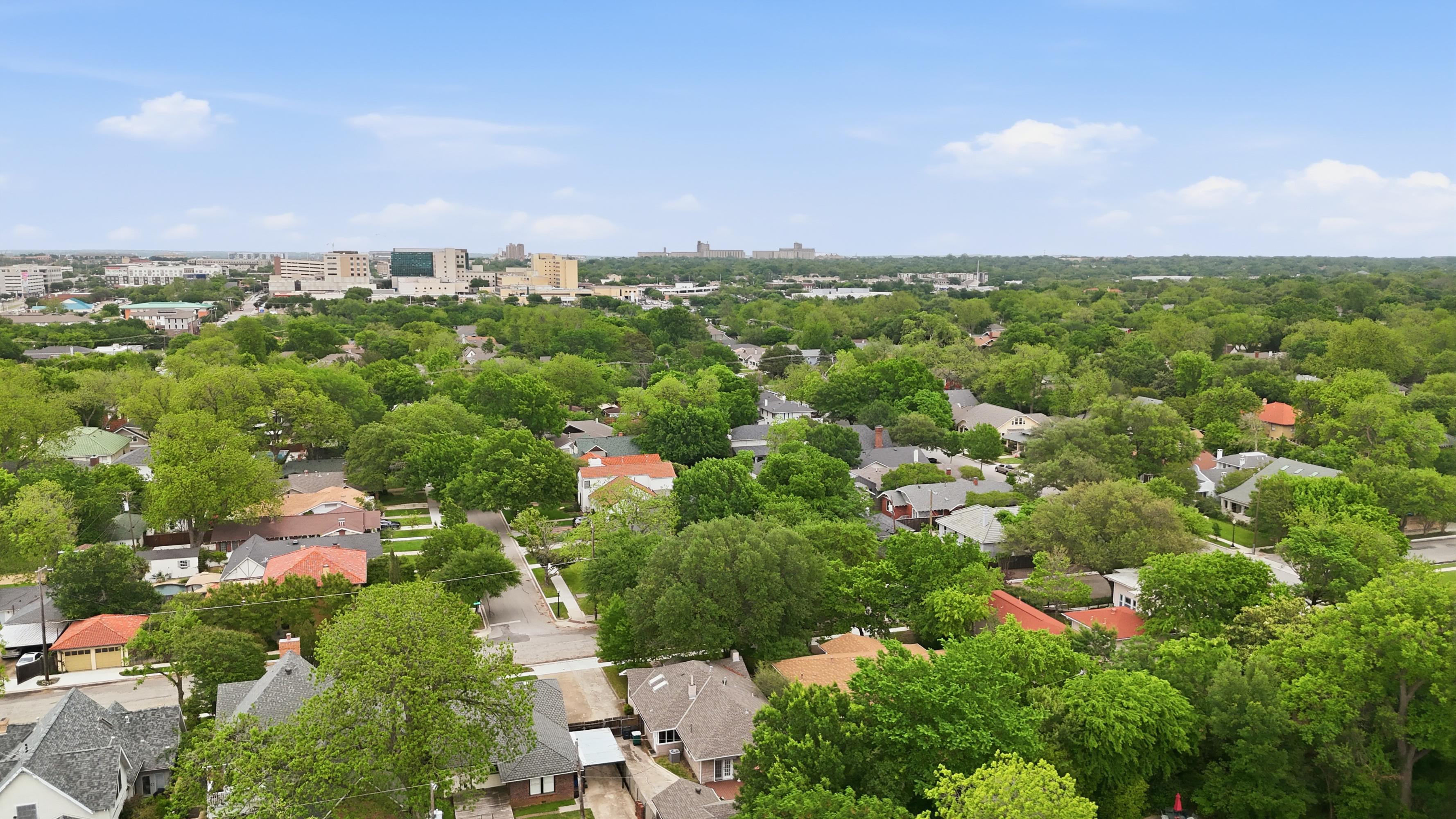  1300 Buck Avenue, Fort Worth, TX, 76110 - 物件實景
