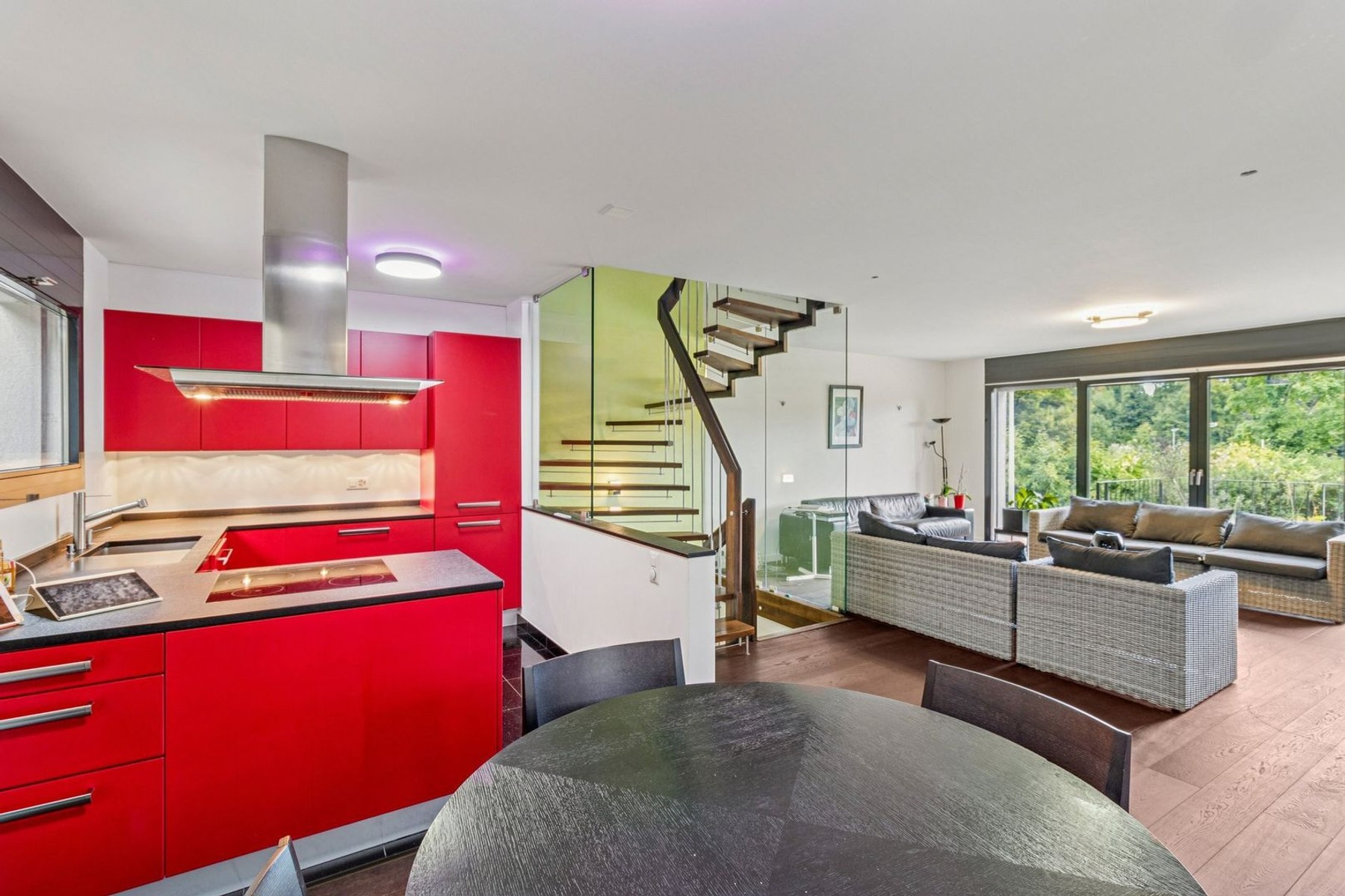  Spacious 200 m² townhouse with a view of the lake. - 物件實景