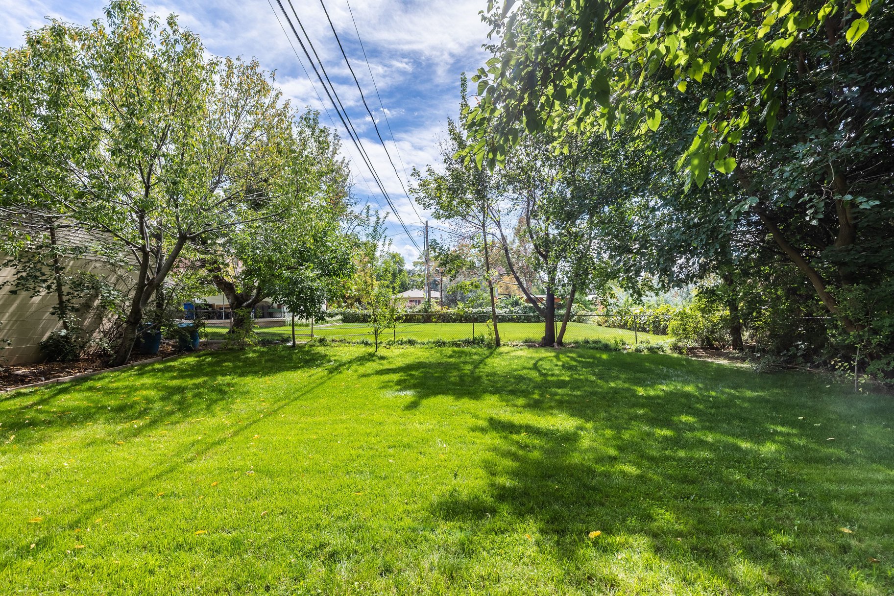  Timeless Charm in the Heart of East Millcreek - 物件實景