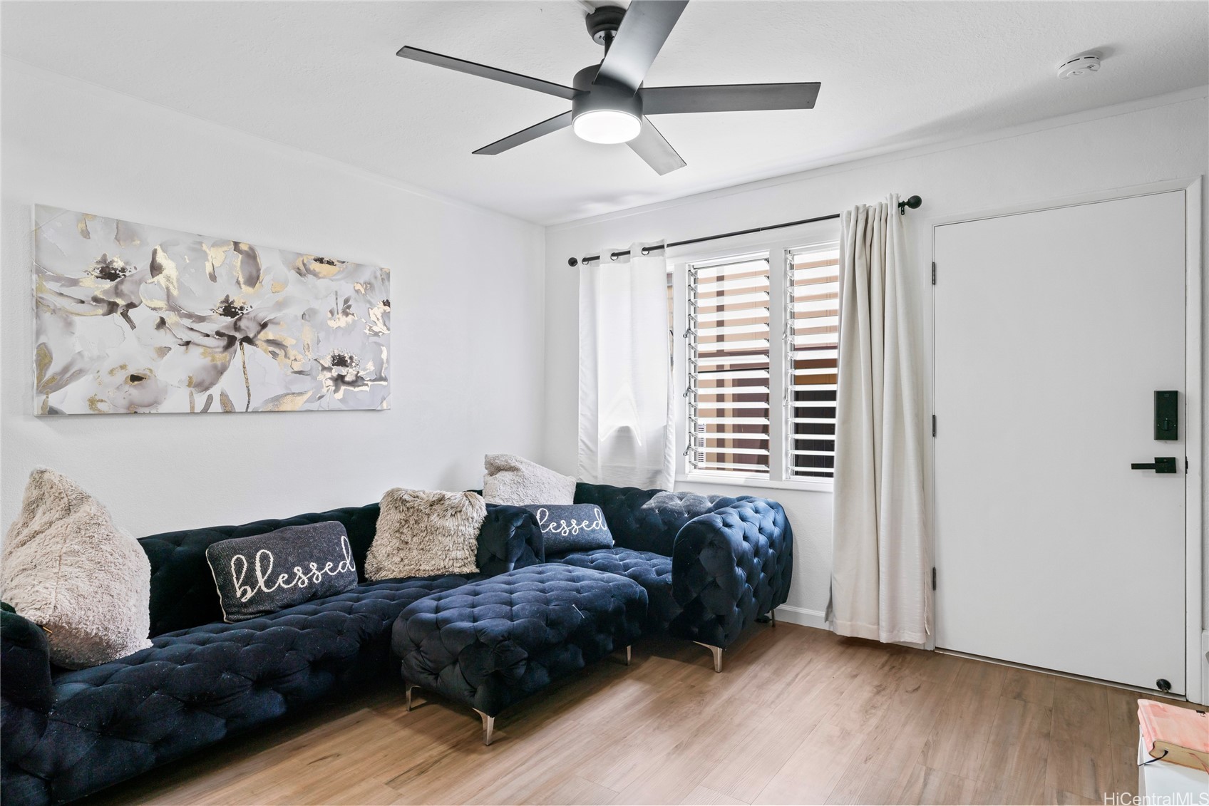 Pearl City, Hawaii, 96782, United States, 2 Bedrooms Bedrooms, ,2 BathroomsBathrooms,Residential,For Sale,1927390