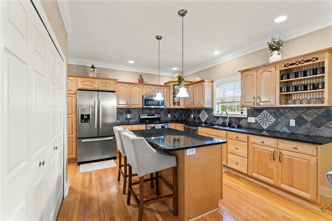 Venetia, Pennsylvania, 15367, United States, 4 Bedrooms Bedrooms, ,4 BathroomsBathrooms,Residential,For Sale,1987098