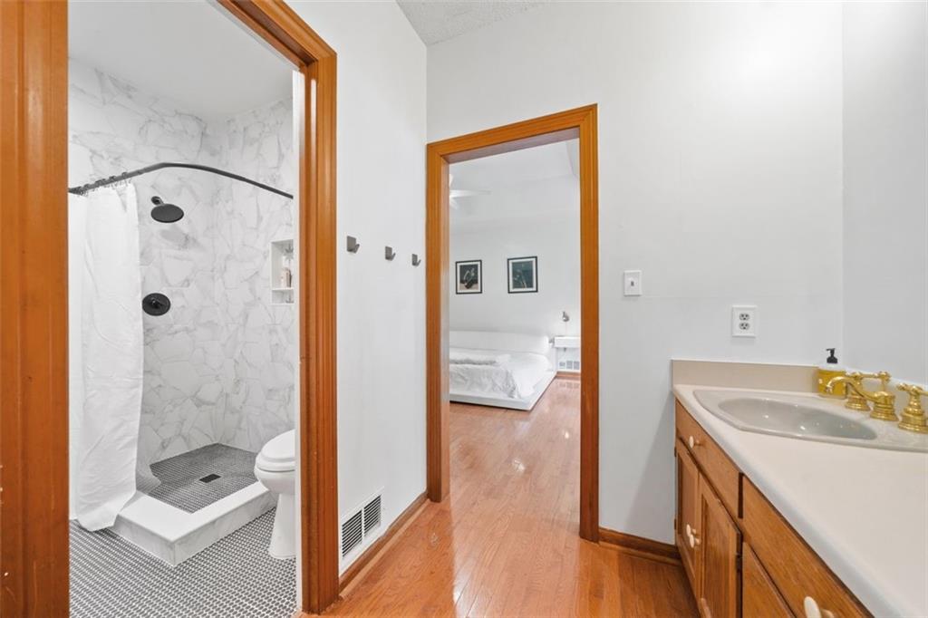 Flowery Branch, Georgia, 30542, United States, 3 Bedrooms Bedrooms, ,3 BathroomsBathrooms,Residential,For Sale,1847614
