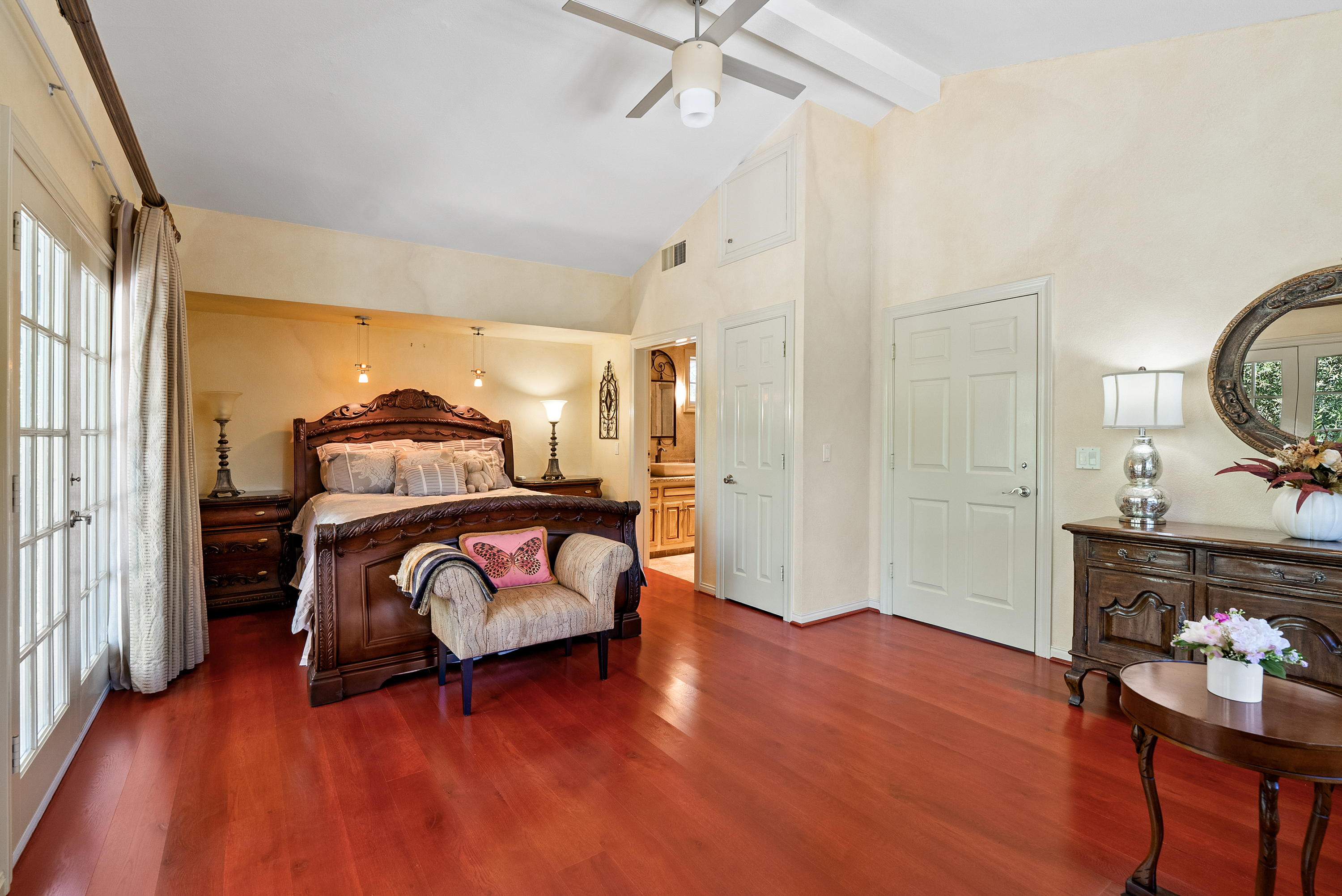  5405 Vineyard Drive - 物件實景