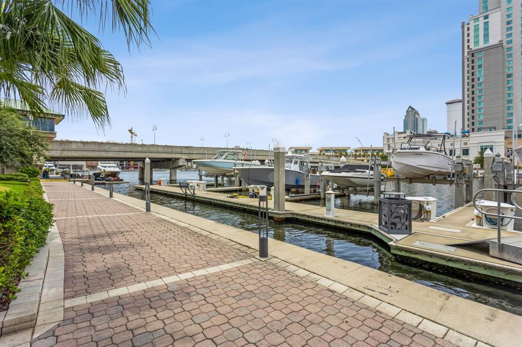 Tampa, Florida, 33602, United States, 2 Bedrooms Bedrooms, ,2 BathroomsBathrooms,Residential,For Sale,1901448
