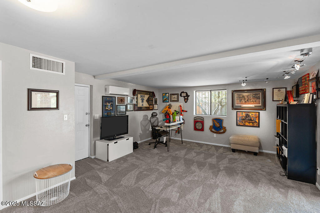 Tucson, Arizona, 85750, United States, 4 Bedrooms Bedrooms, ,3 BathroomsBathrooms,Residential,For Sale,1818132