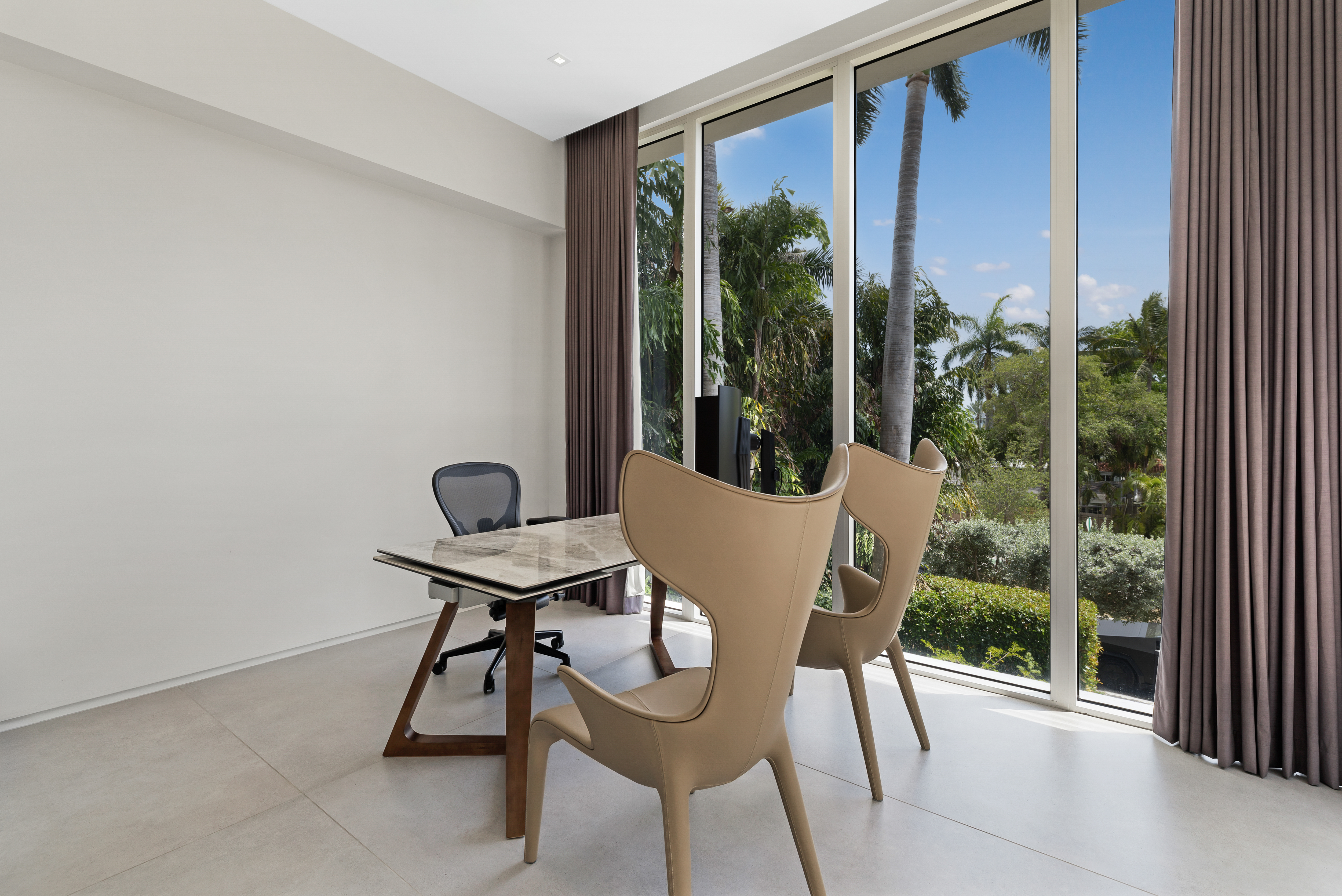  1379 N Venetian Way, Miami, FL, 33139 - 物件實景