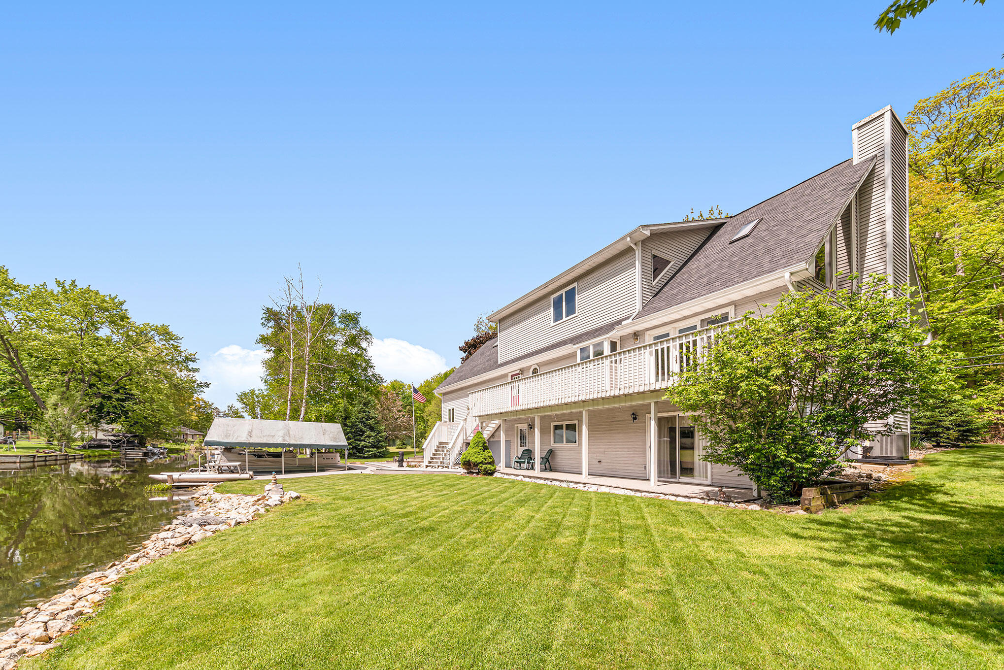 Newaygo, Michigan, 49337, United States, 3 Bedrooms Bedrooms, ,2 BathroomsBathrooms,Residential,For Sale,1836711