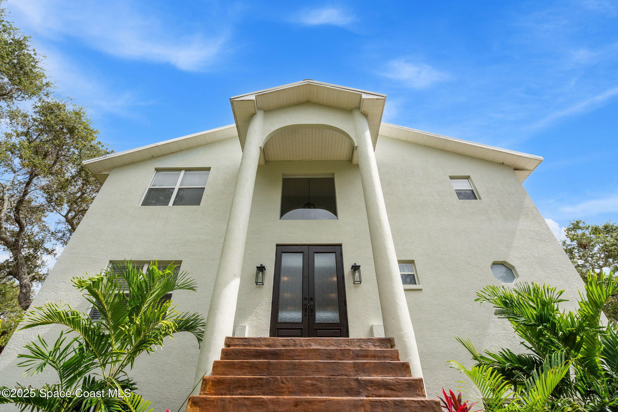 830 S Banana River Dr, Merritt Island, FL 32952