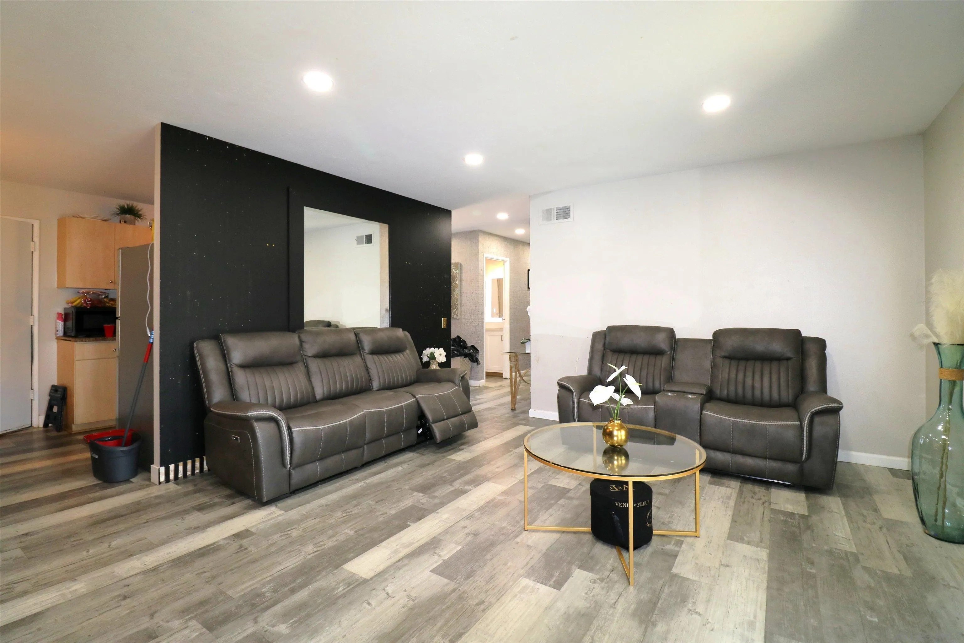 Chula Vista, California, 91911, United States, 3 Bedrooms Bedrooms, ,2 BathroomsBathrooms,Residential,For Sale,1901395