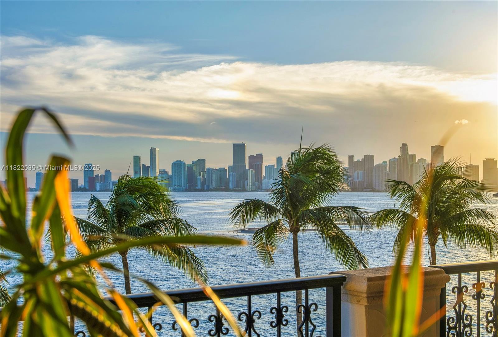 Miami Beach, Florida, 33109, United States, 4 Bedrooms Bedrooms, ,5 BathroomsBathrooms,Residential,For Sale,1858319