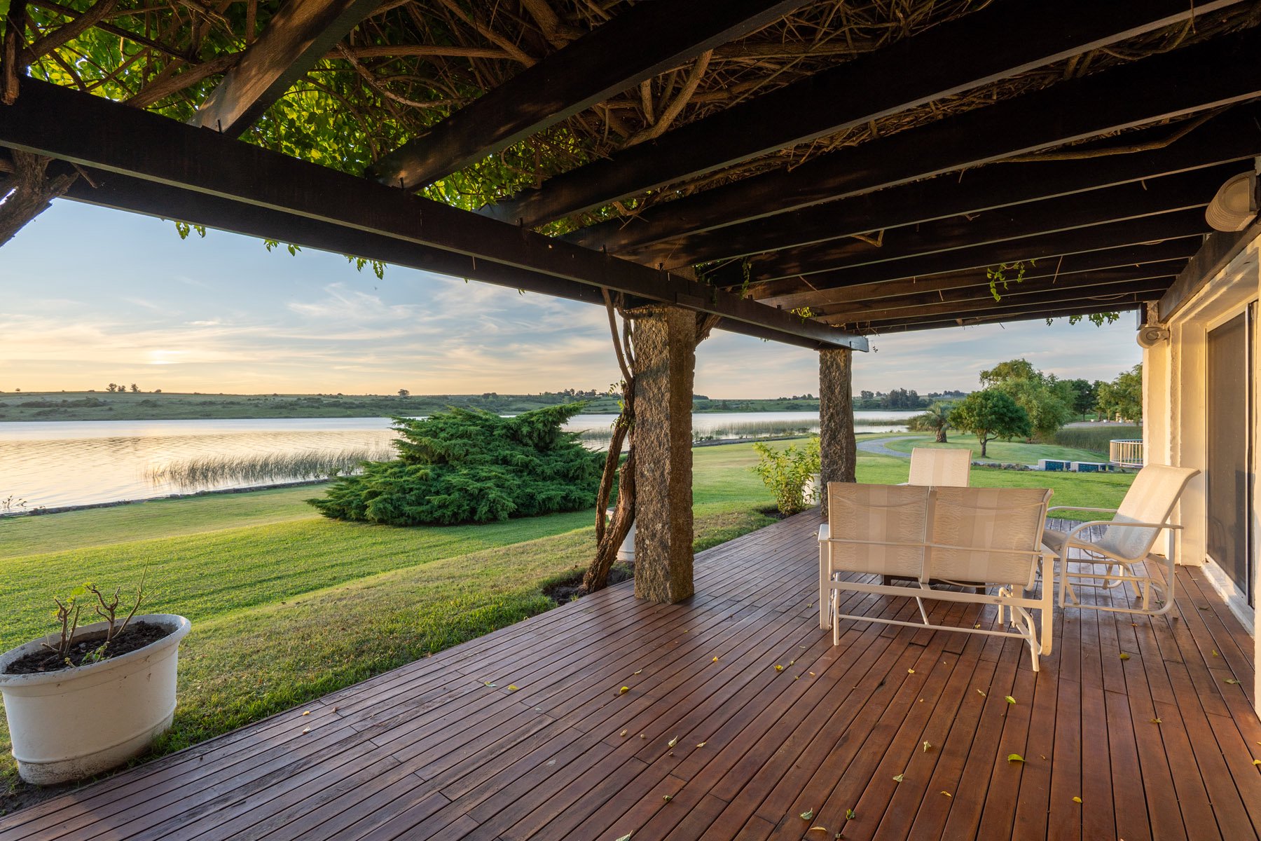  23 Hectares with Coastline on Laguna del Sauce - 物件實景