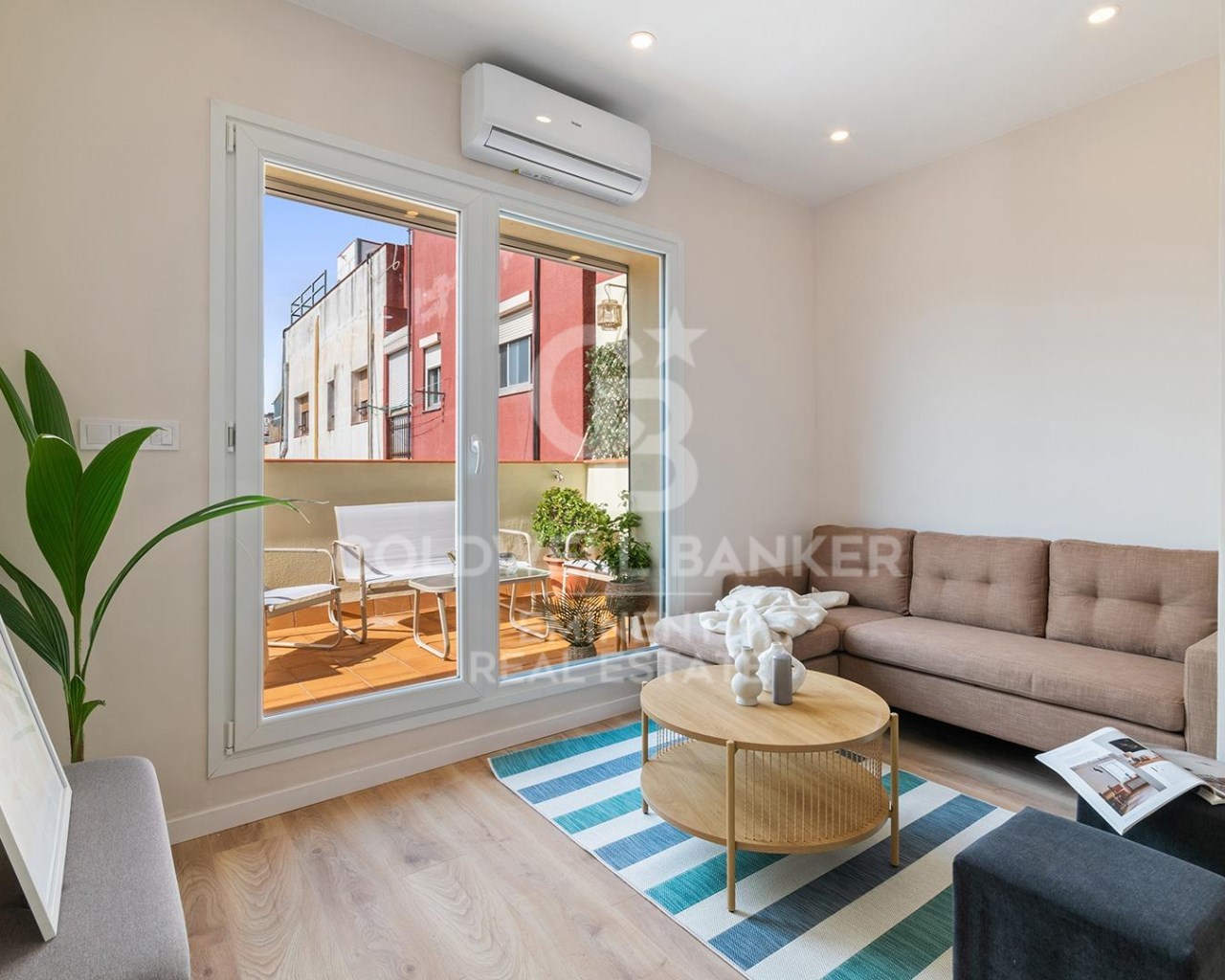 Barcelona, Catalonia, ES, 3 Bedrooms Bedrooms, ,2 BathroomsBathrooms,Residential,For Sale,1785148