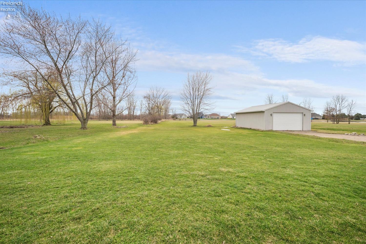 Marblehead, Ohio, 43440, United States, 4 Bedrooms Bedrooms, ,3 BathroomsBathrooms,Residential,For Sale,1921808