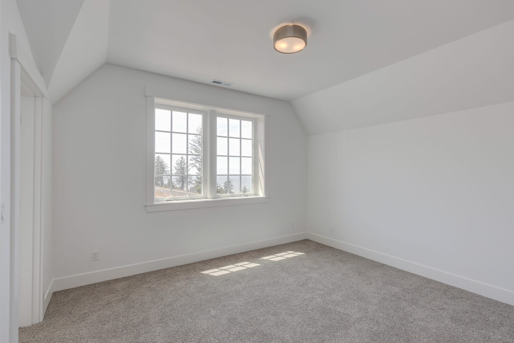 413 NE Moonwake Lane #16 Depoe Bay, OR 97341 - 物件實景