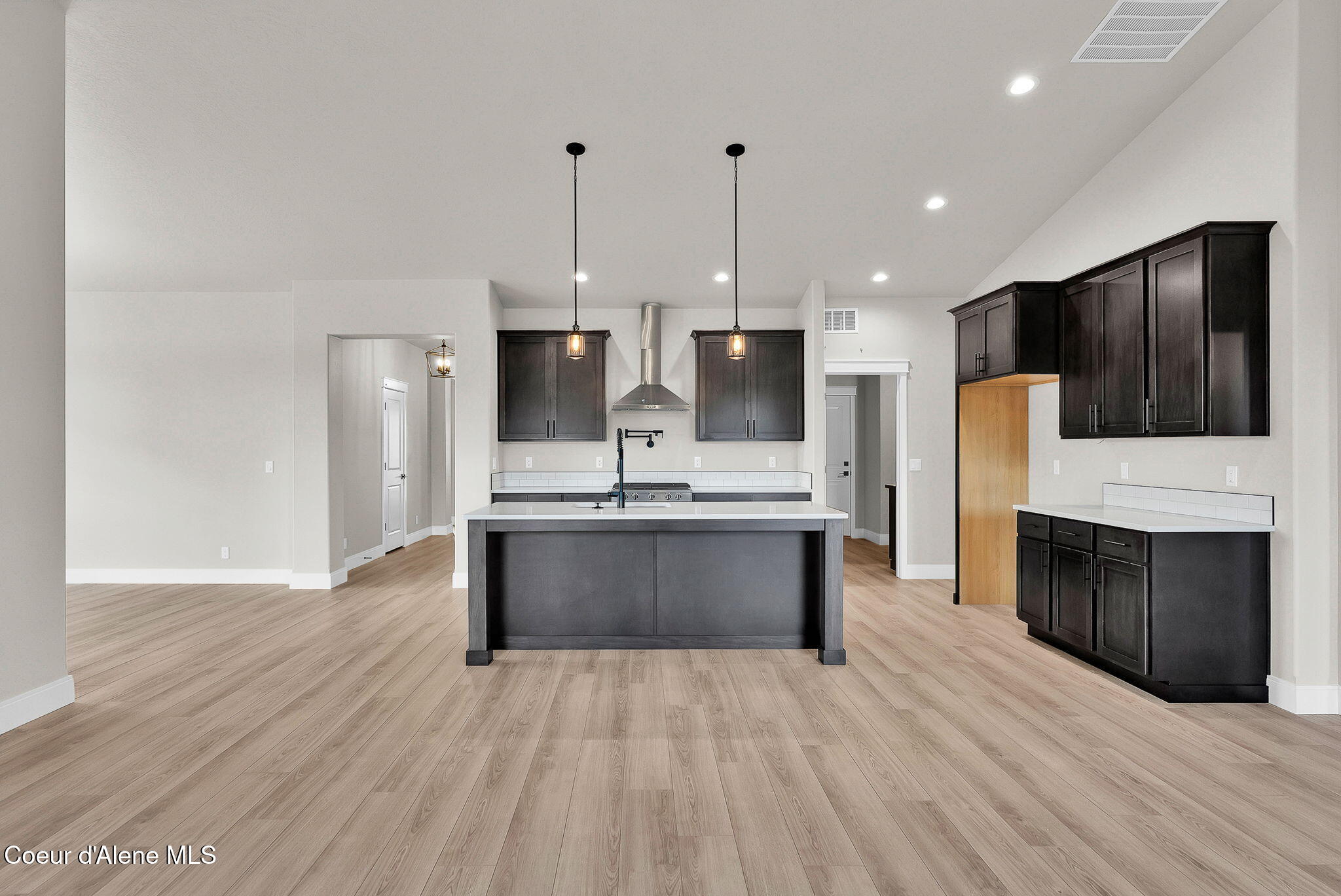 Rathdrum, Idaho, 83858, United States, 5 Bedrooms Bedrooms, ,1 BathroomBathrooms,Residential,For Sale,1989030