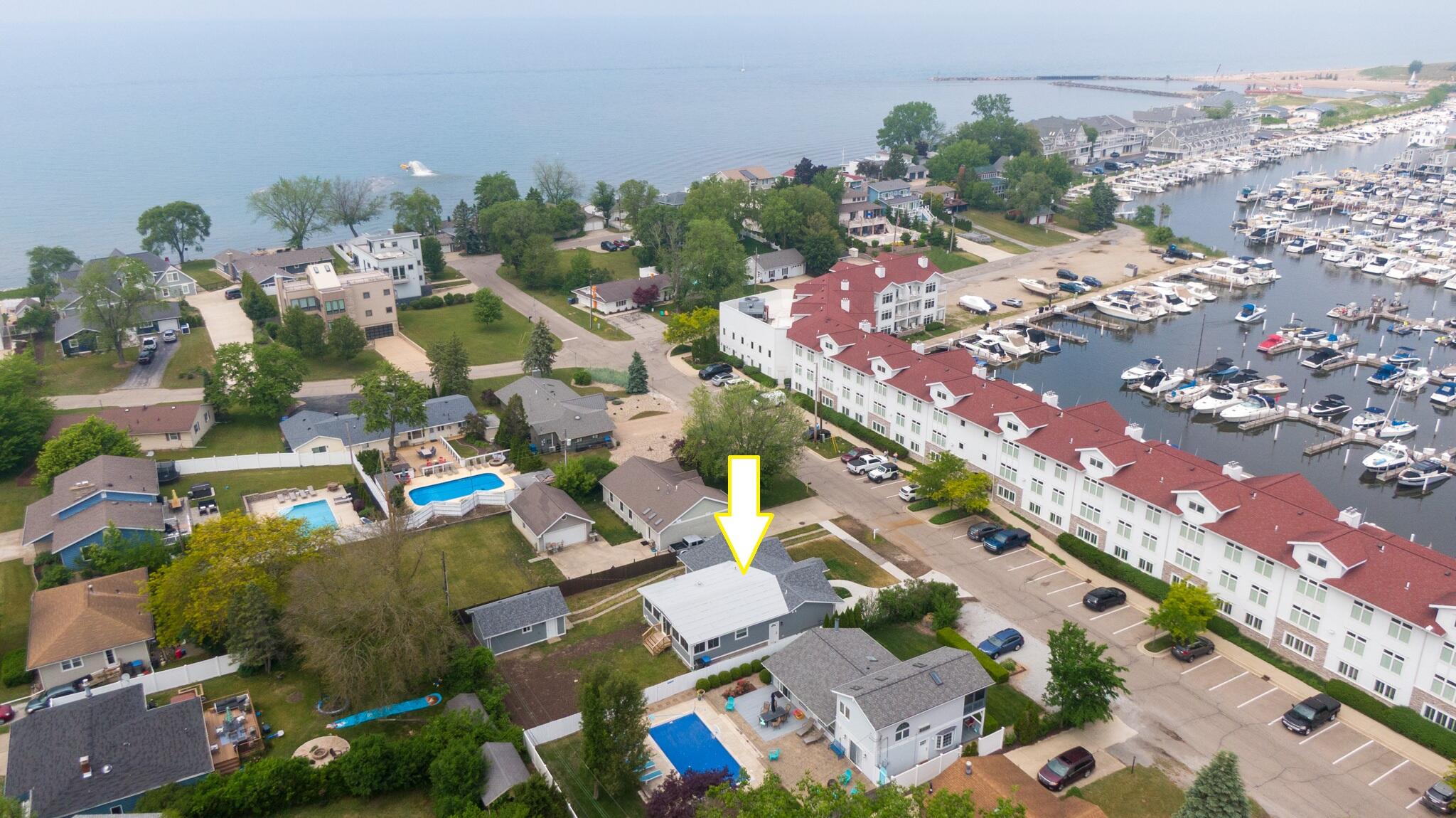 New Buffalo, Michigan, 49117, United States, 4 Bedrooms Bedrooms, ,3 BathroomsBathrooms,Residential,For Sale,1992031