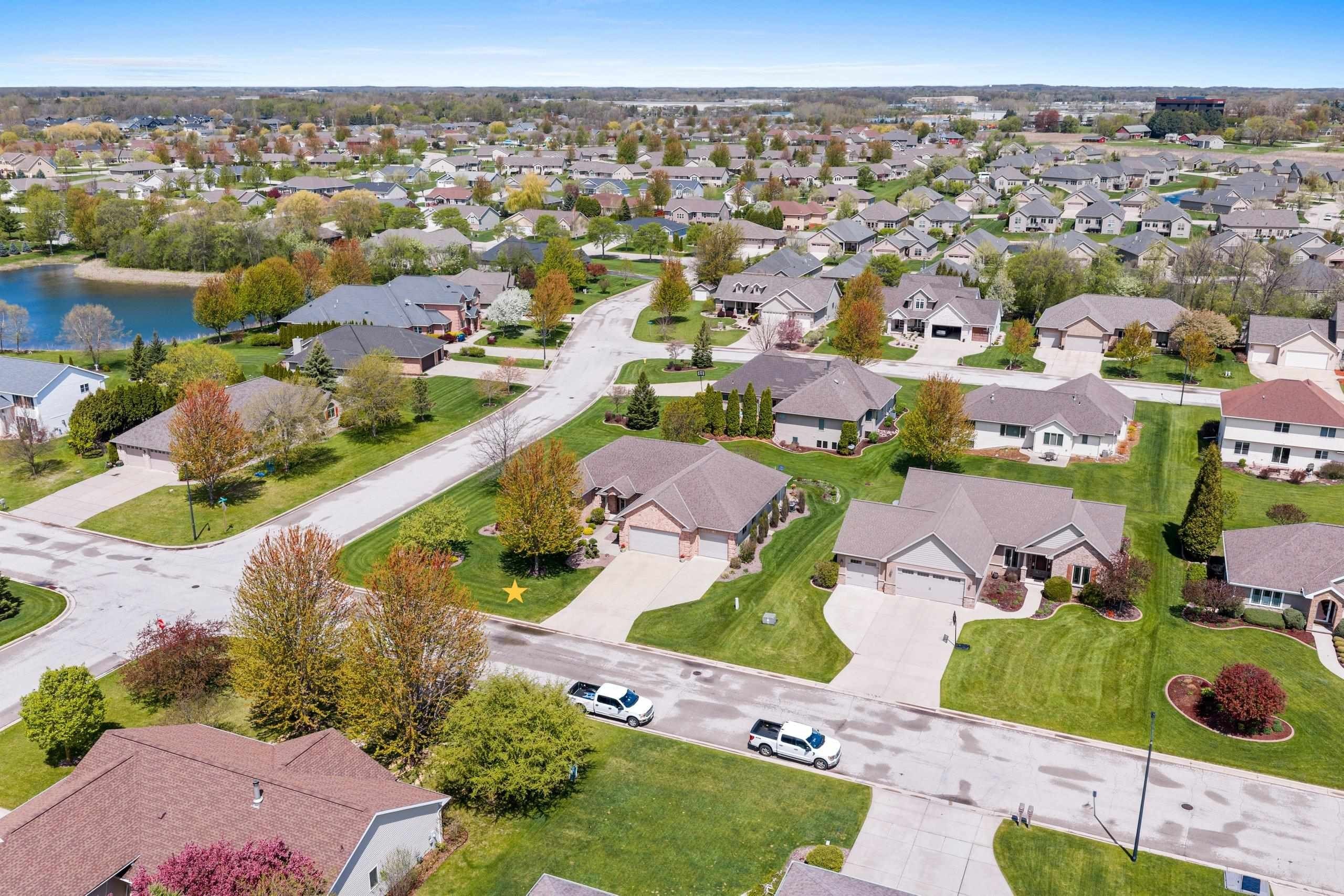DE PERE, Wisconsin, 54115, United States, 3 Bedrooms Bedrooms, ,4 BathroomsBathrooms,Residential,For Sale,2048400