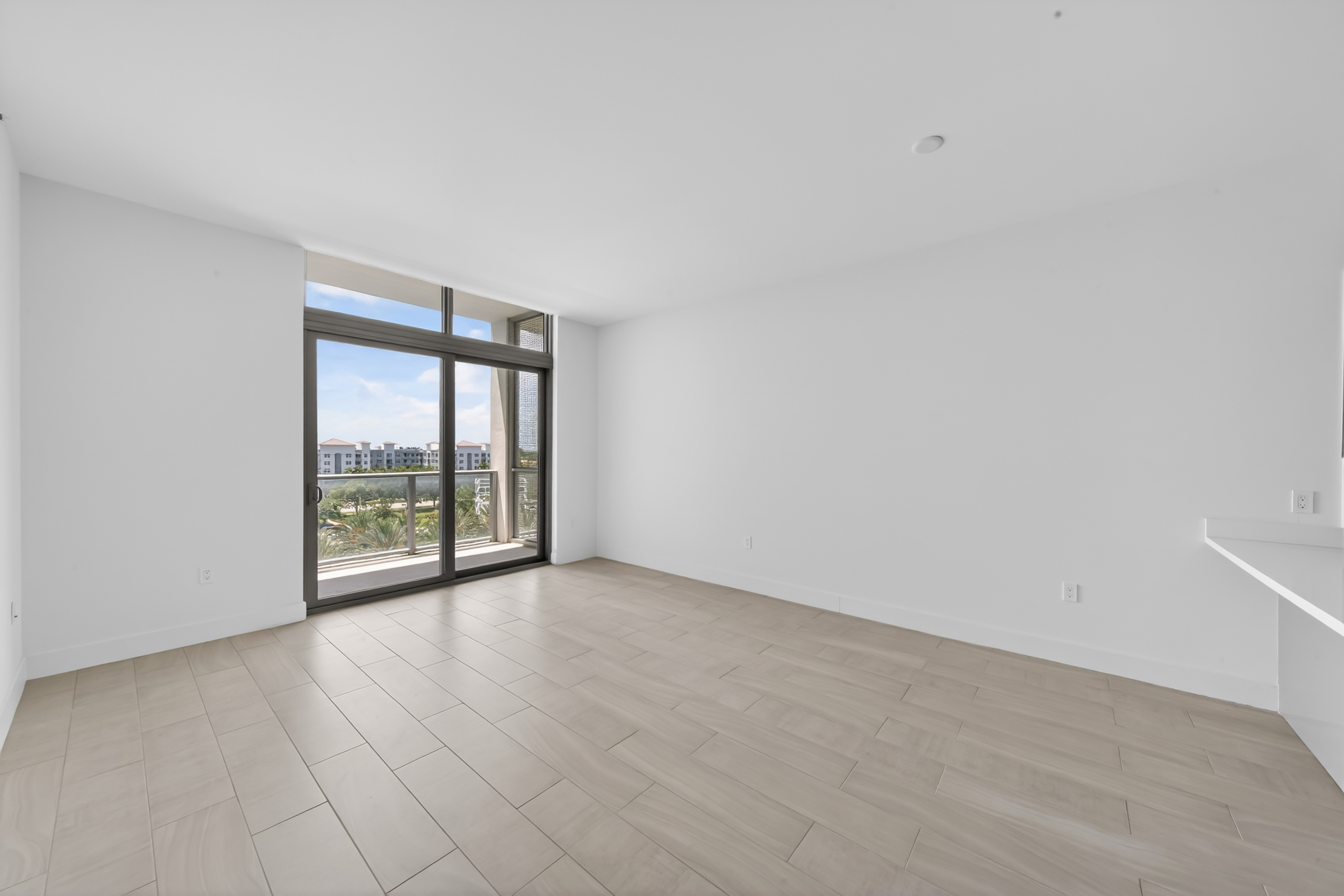  2000 Metropica Way, Sunrise, FL, 33323 - 物件實景