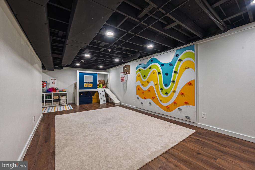 Egg Harbor Township, New Jersey, 08234, United States, 4 Bedrooms Bedrooms, ,3 BathroomsBathrooms,Residential,For Sale,1975981