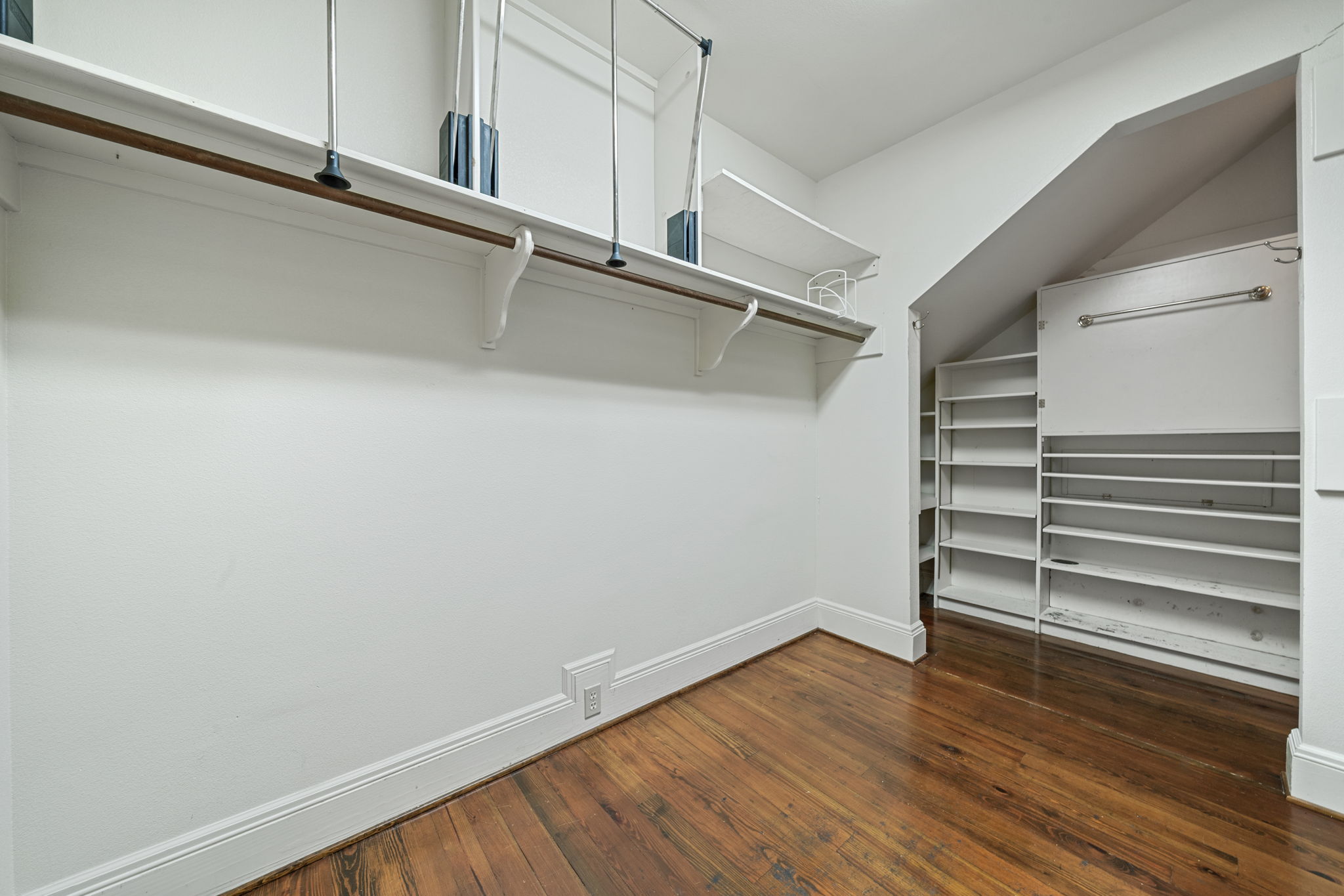 San Marcos, Texas, 78666, United States, 3 Bedrooms Bedrooms, ,4 BathroomsBathrooms,Residential,For Sale,1981922