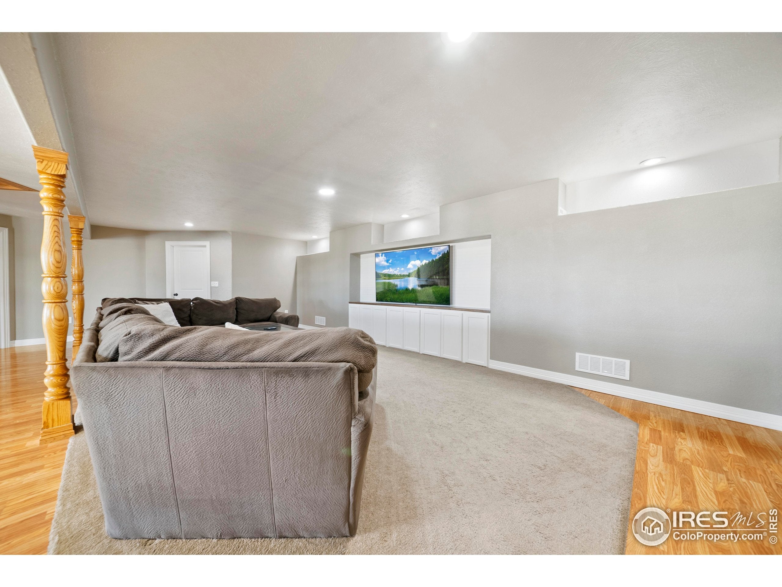 Hillrose, Colorado, 80733, United States, 6 Bedrooms Bedrooms, ,2 BathroomsBathrooms,Residential,For Sale,1977240