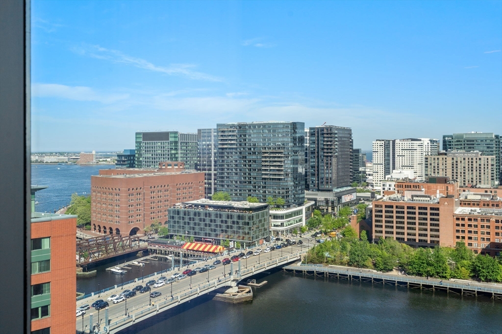 Boston, Massachusetts, 02210, United States, 3 Bedrooms Bedrooms, ,4 BathroomsBathrooms,Residential,For Sale,1821296