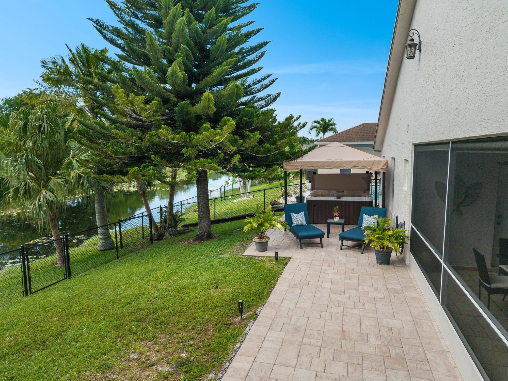  1128 Hatteras Circle, Greenacres, FL, 33413 - 物件實景