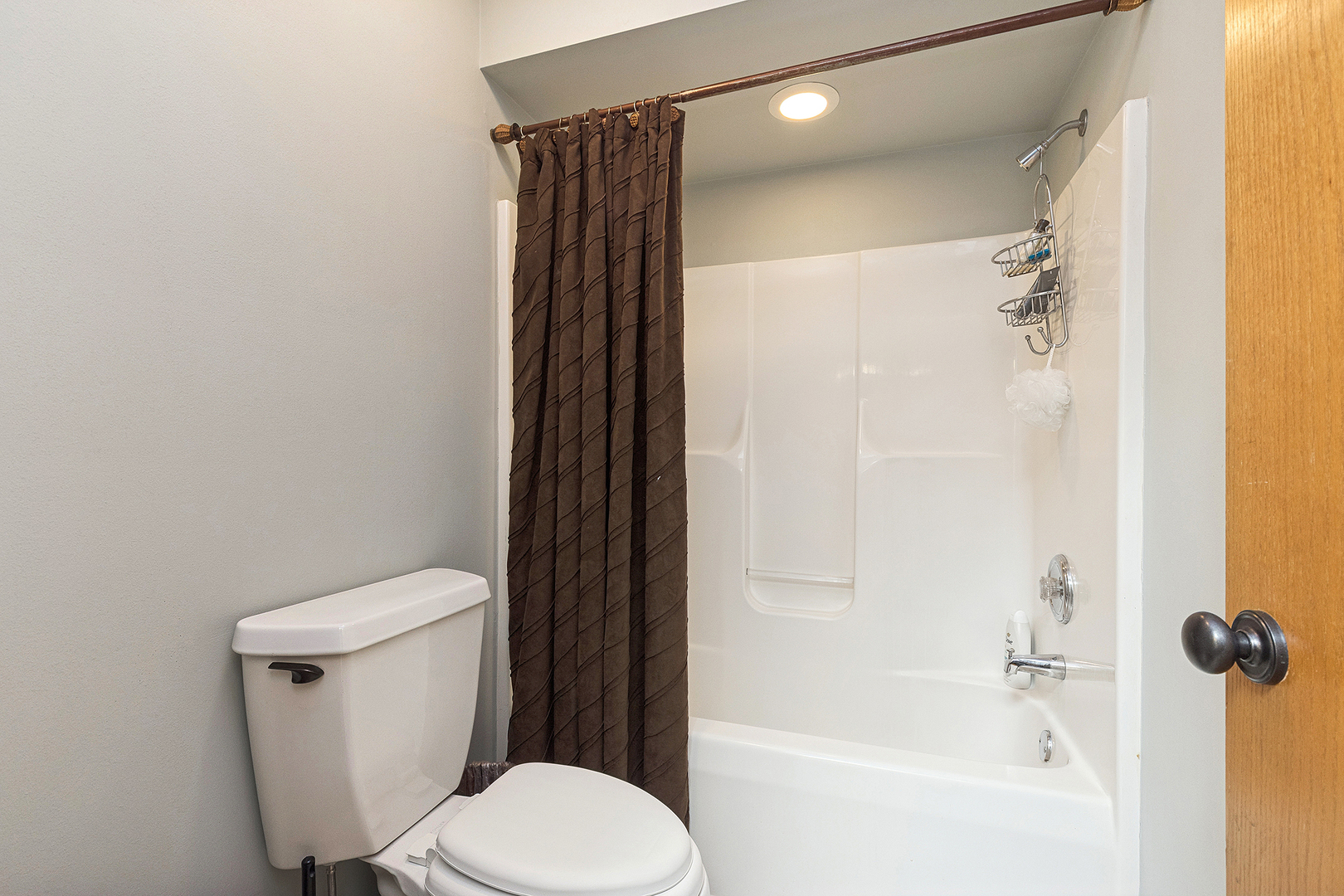 Orland Park, Illinois, 60467, United States, 4 Bedrooms Bedrooms, ,5 BathroomsBathrooms,Residential,For Sale,1987350