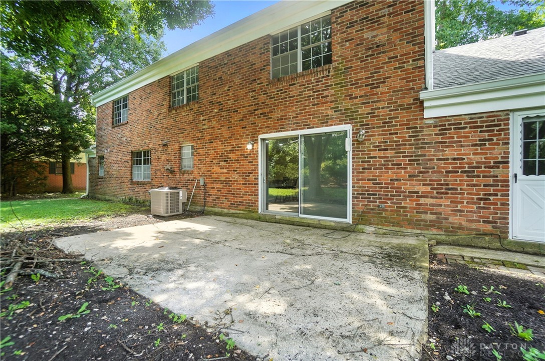 Kettering, Ohio, 45440, United States, 6 Bedrooms Bedrooms, ,3 BathroomsBathrooms,Residential,For Sale,1913800
