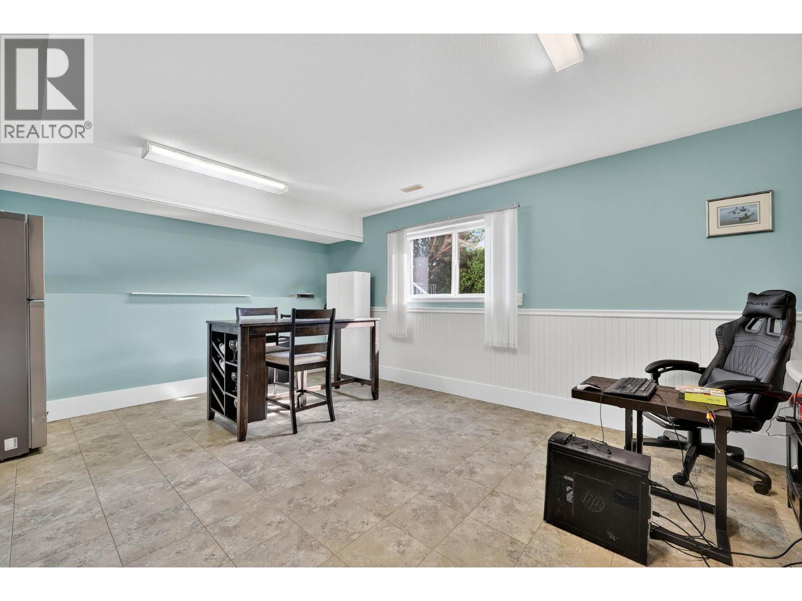KELOWNA, British Columbia, V1X 7T6, CA, 4 Bedrooms Bedrooms, ,2 BathroomsBathrooms,Residential,For Sale,1918347