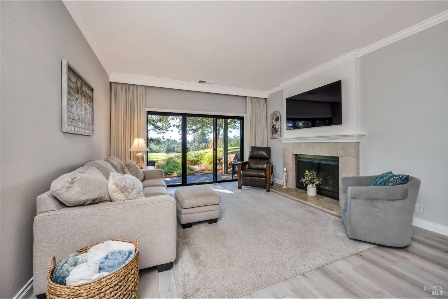 Napa, California, 94558, United States, 2 Bedrooms Bedrooms, ,2 BathroomsBathrooms,Residential,For Sale,1849906