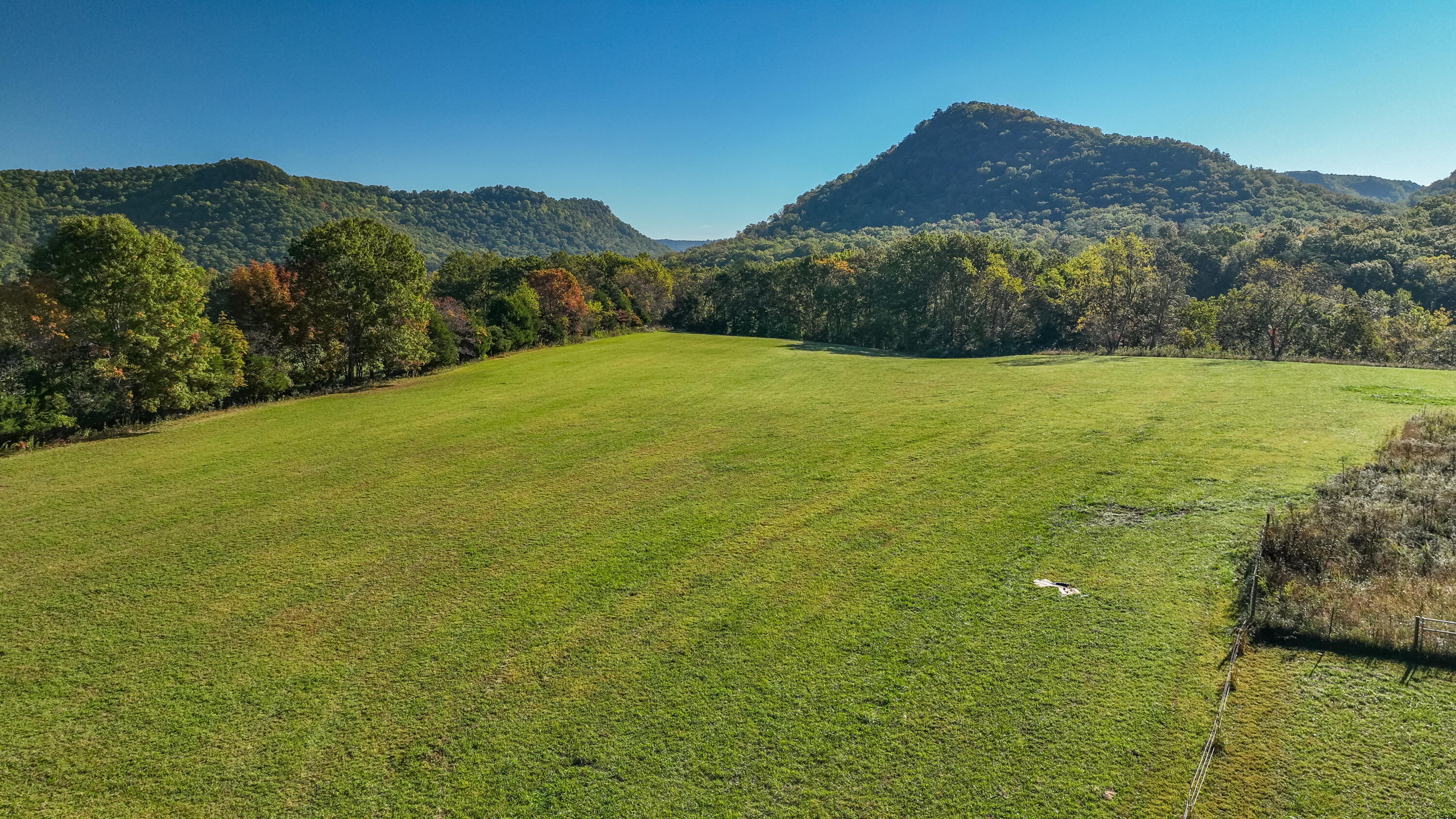 Berea, Kentucky, 40403, United States, 5 Bedrooms Bedrooms, ,3 BathroomsBathrooms,Residential,For Sale,1975265