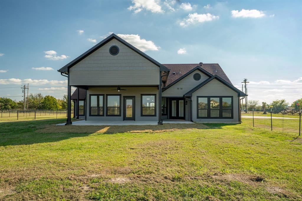 Caddo Mills, Texas, 75135, United States, 4 Bedrooms Bedrooms, ,2 BathroomsBathrooms,Residential,For Sale,1992163