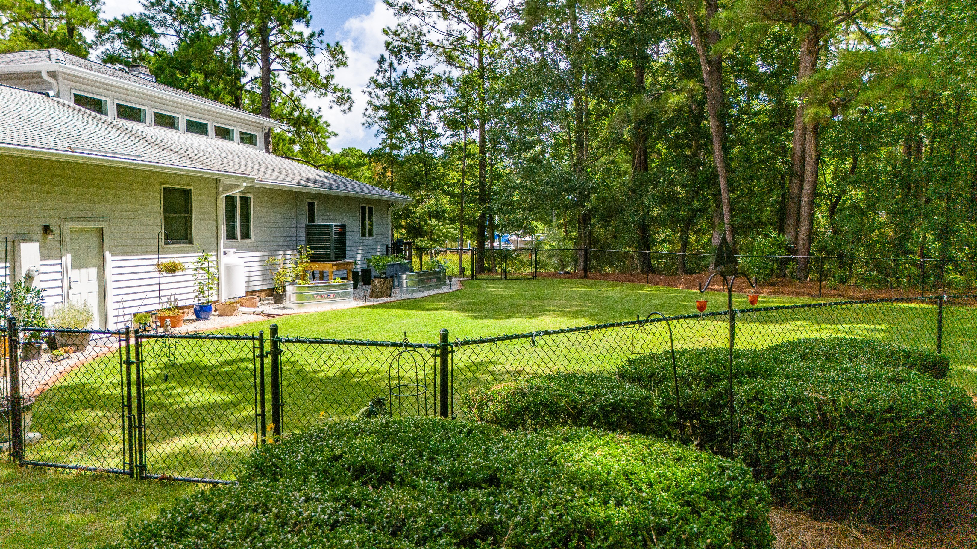Oriental, North Carolina, 28571, United States, 3 Bedrooms Bedrooms, ,3 BathroomsBathrooms,Residential,For Sale,1930624