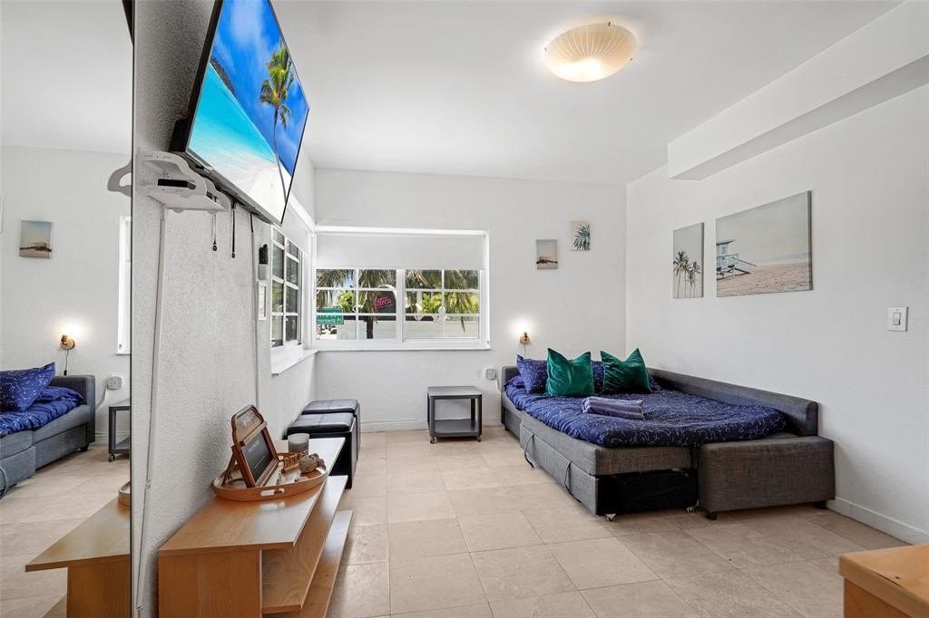 Miami Beach, Florida, 33139, United States, 2 Bedrooms Bedrooms, ,2 BathroomsBathrooms,Residential,For Sale,1923185