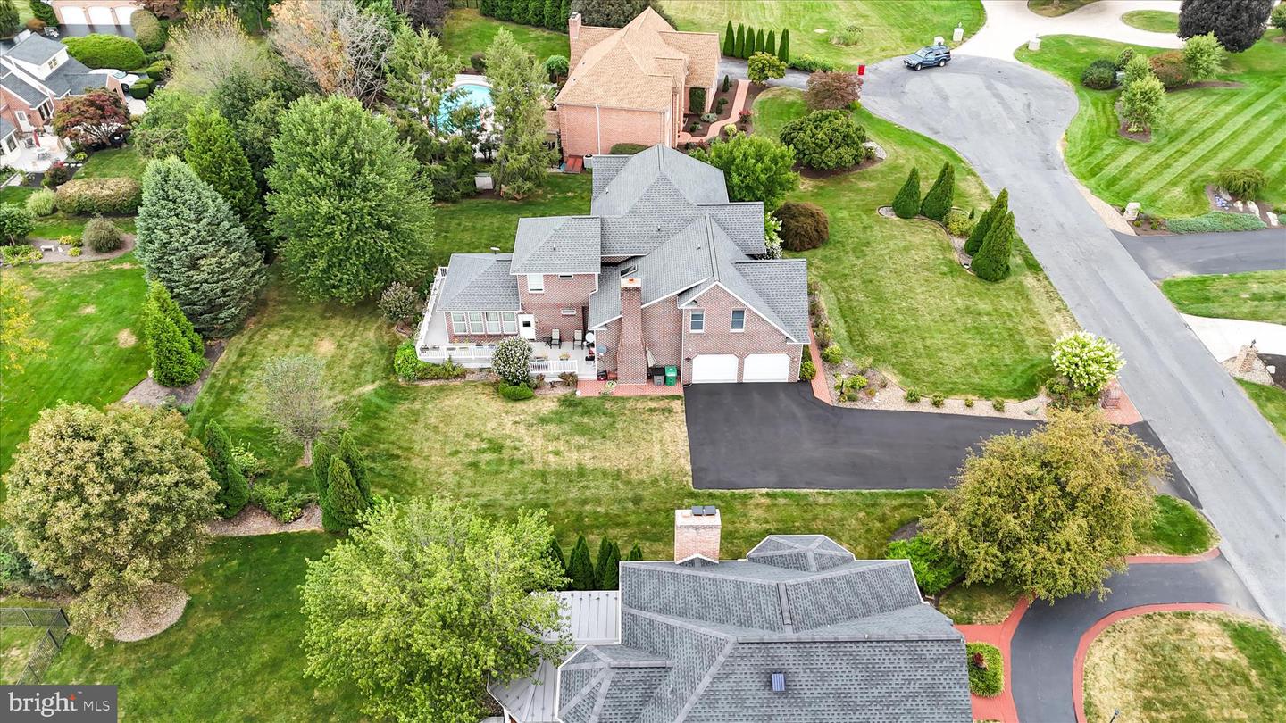 Chambersburg, Pennsylvania, 17202, United States, 5 Bedrooms Bedrooms, ,6 BathroomsBathrooms,Residential,For Sale,1989609