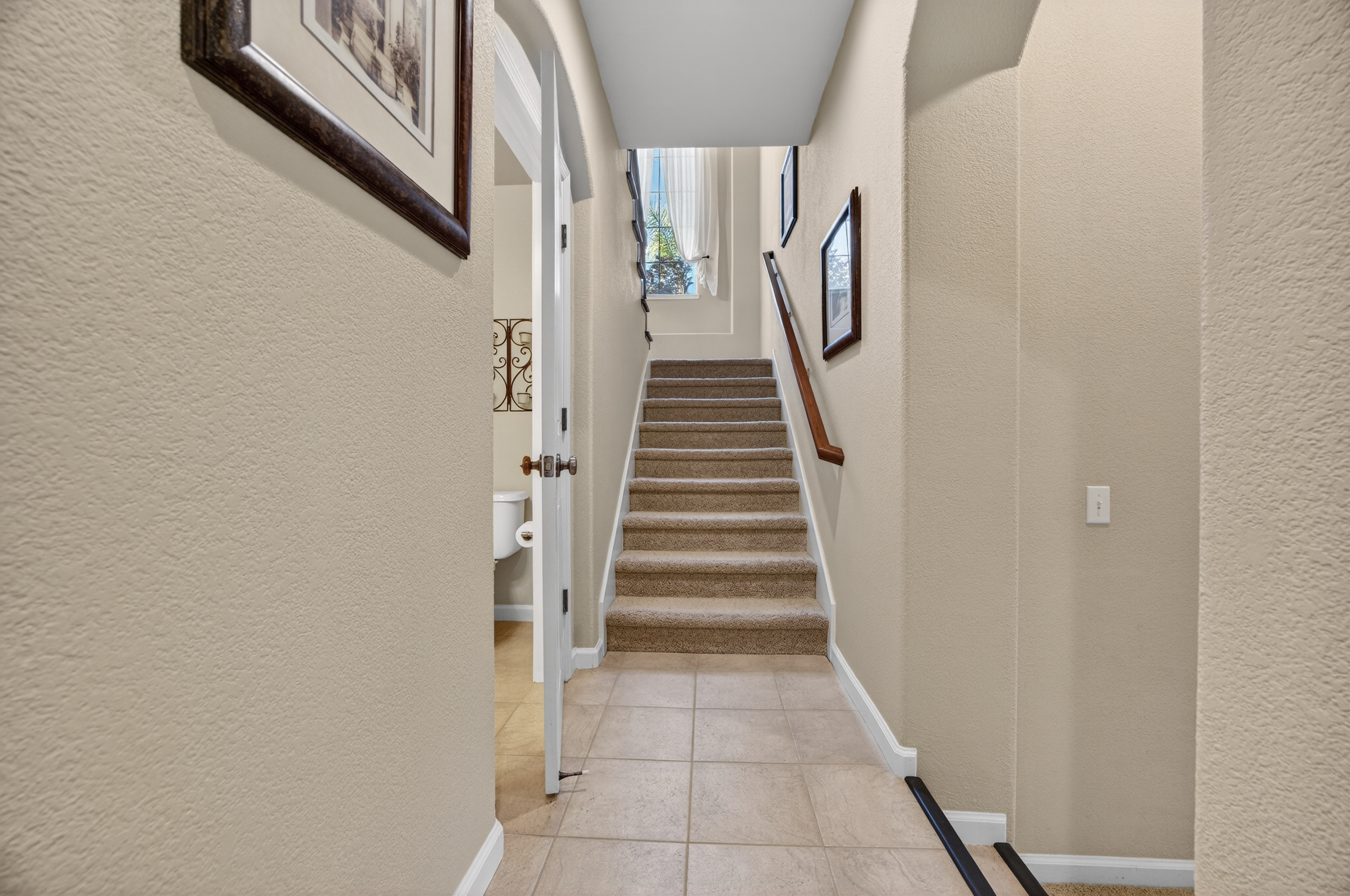  1864 Avondale Drive, Roseville, CA 95747 - 物件實景