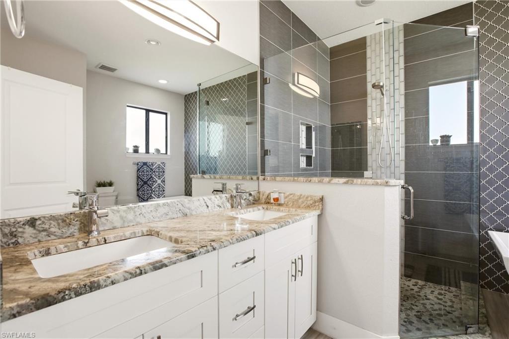 FORT MYERS, Florida, 33966, United States, 3 Bedrooms Bedrooms, ,2 BathroomsBathrooms,Residential,For Sale,2049356