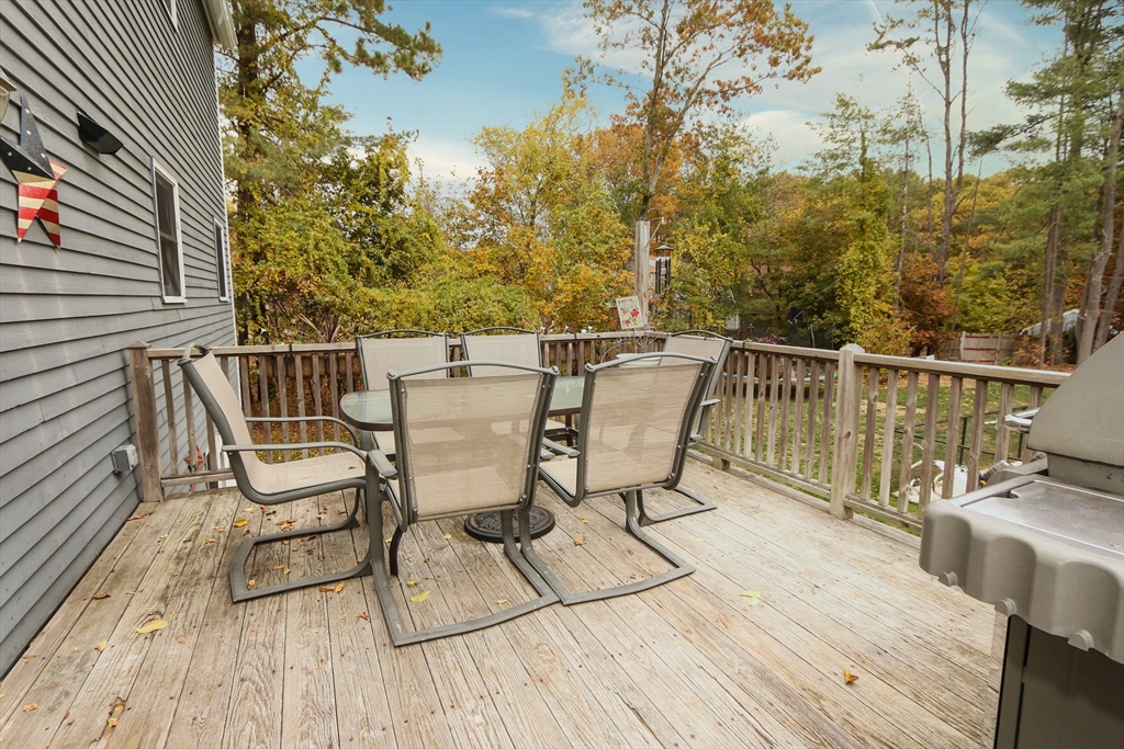 Merrimac, Massachusetts, 01860, United States, 3 Bedrooms Bedrooms, ,3 BathroomsBathrooms,Residential,For Sale,1976676