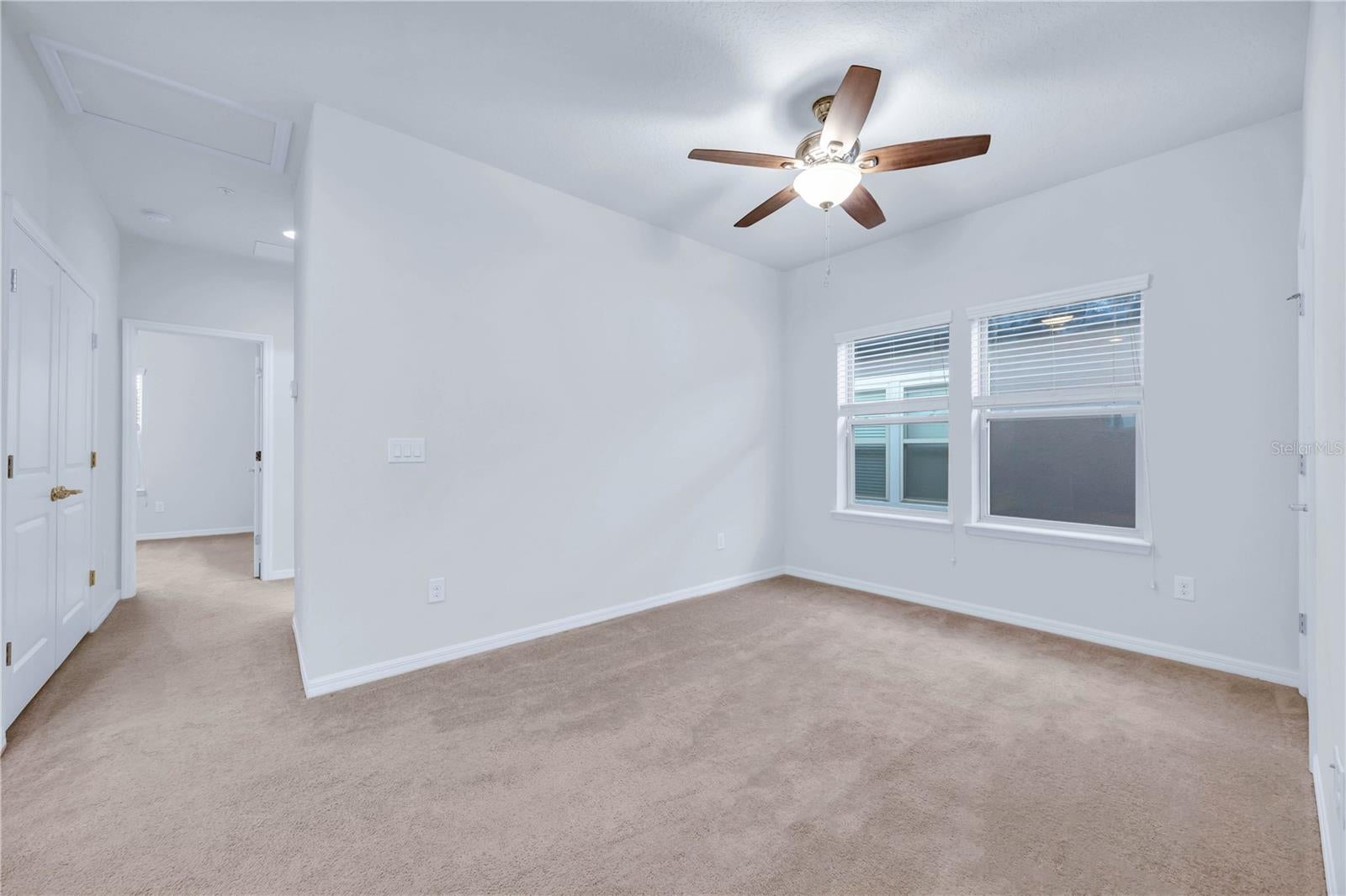 WINTER GARDEN, Florida, 34787, United States, 4 Bedrooms Bedrooms, ,3 BathroomsBathrooms,Residential,For Sale,1993845