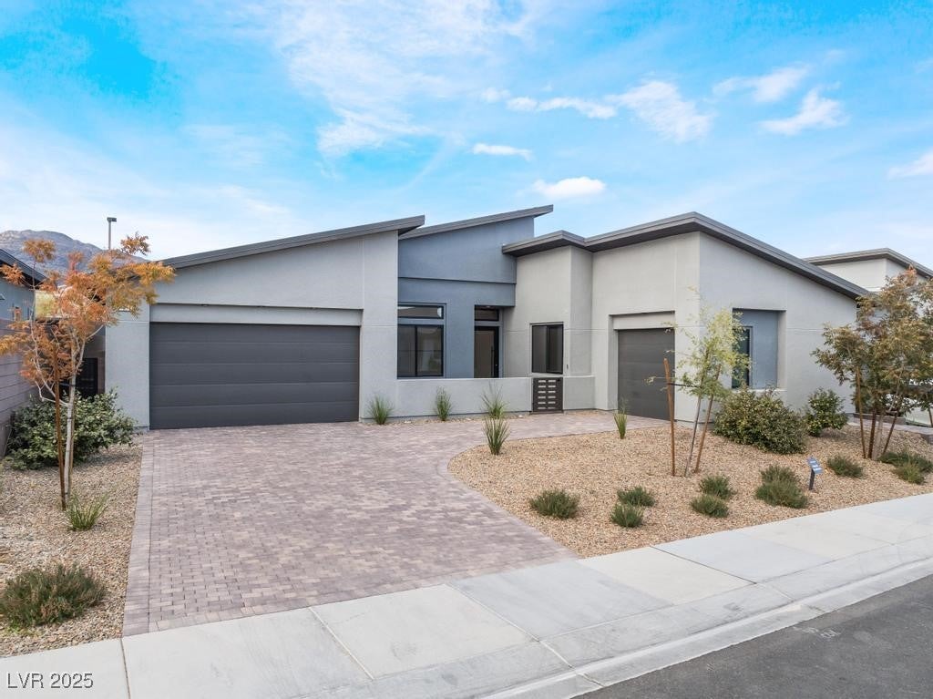 Las Vegas, Nevada, 89138, United States, 4 Bedrooms Bedrooms, ,4 BathroomsBathrooms,Residential,For Sale,1981768