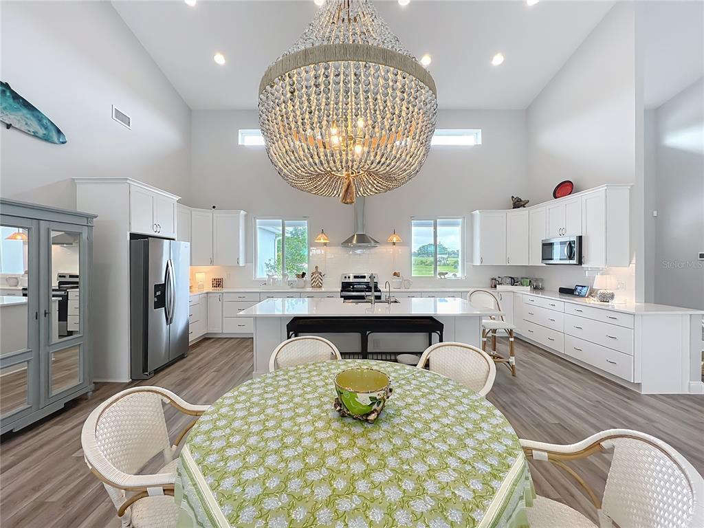 Groveland, Florida, 34736, United States, 5 Bedrooms Bedrooms, ,7 BathroomsBathrooms,Residential,For Sale,1906633
