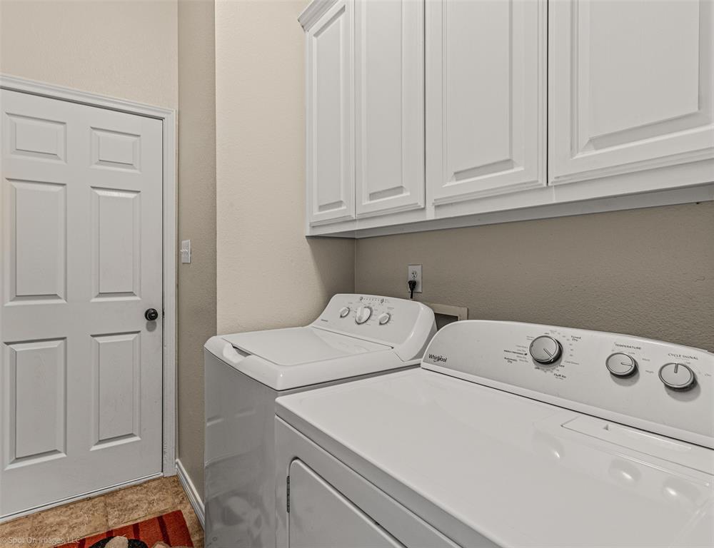 Van Alstyne, Texas, 75495, United States, 4 Bedrooms Bedrooms, ,2 BathroomsBathrooms,Residential,For Sale,1965564