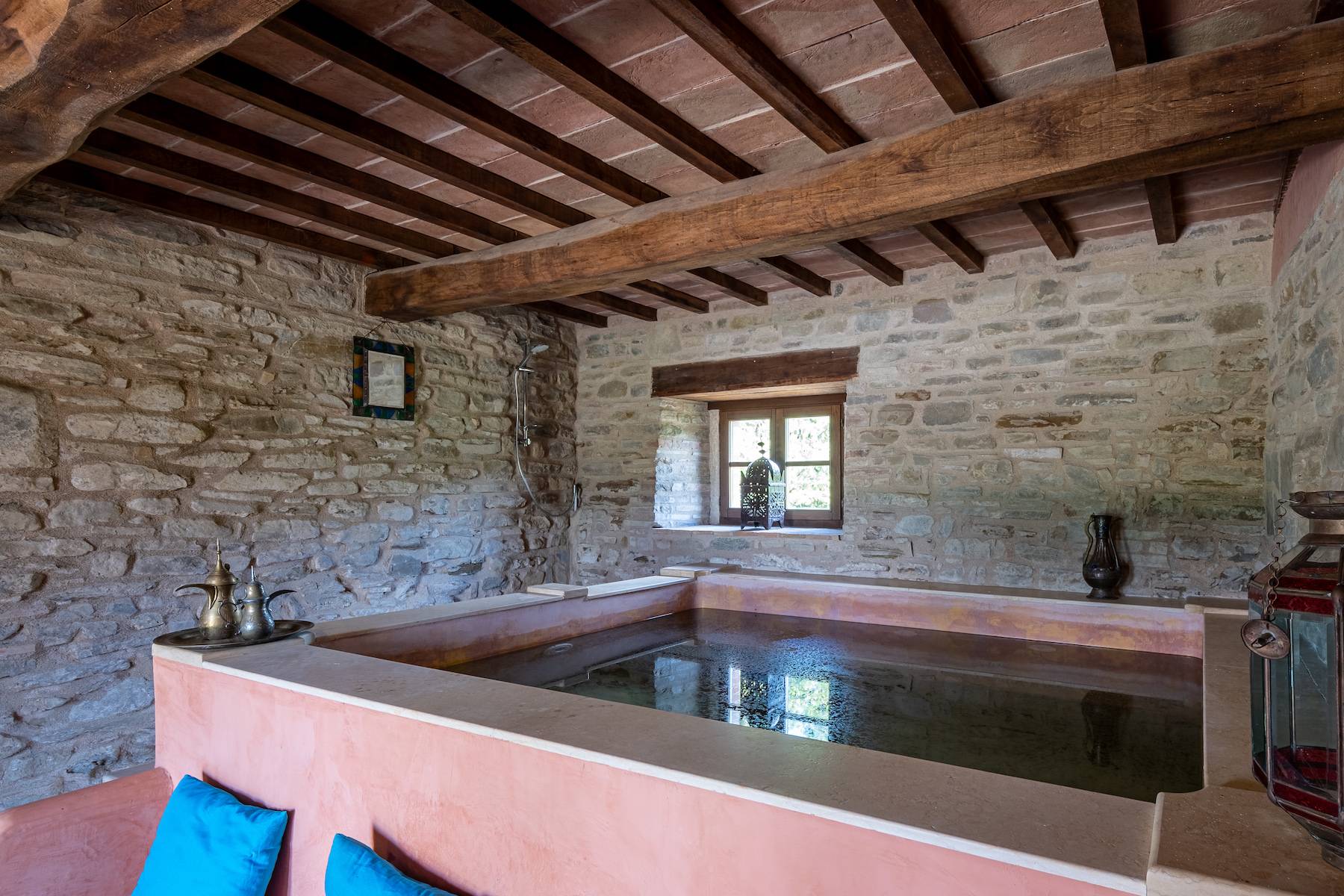  Stunning lake view historic renovated farmhouse with pool - 物件實景