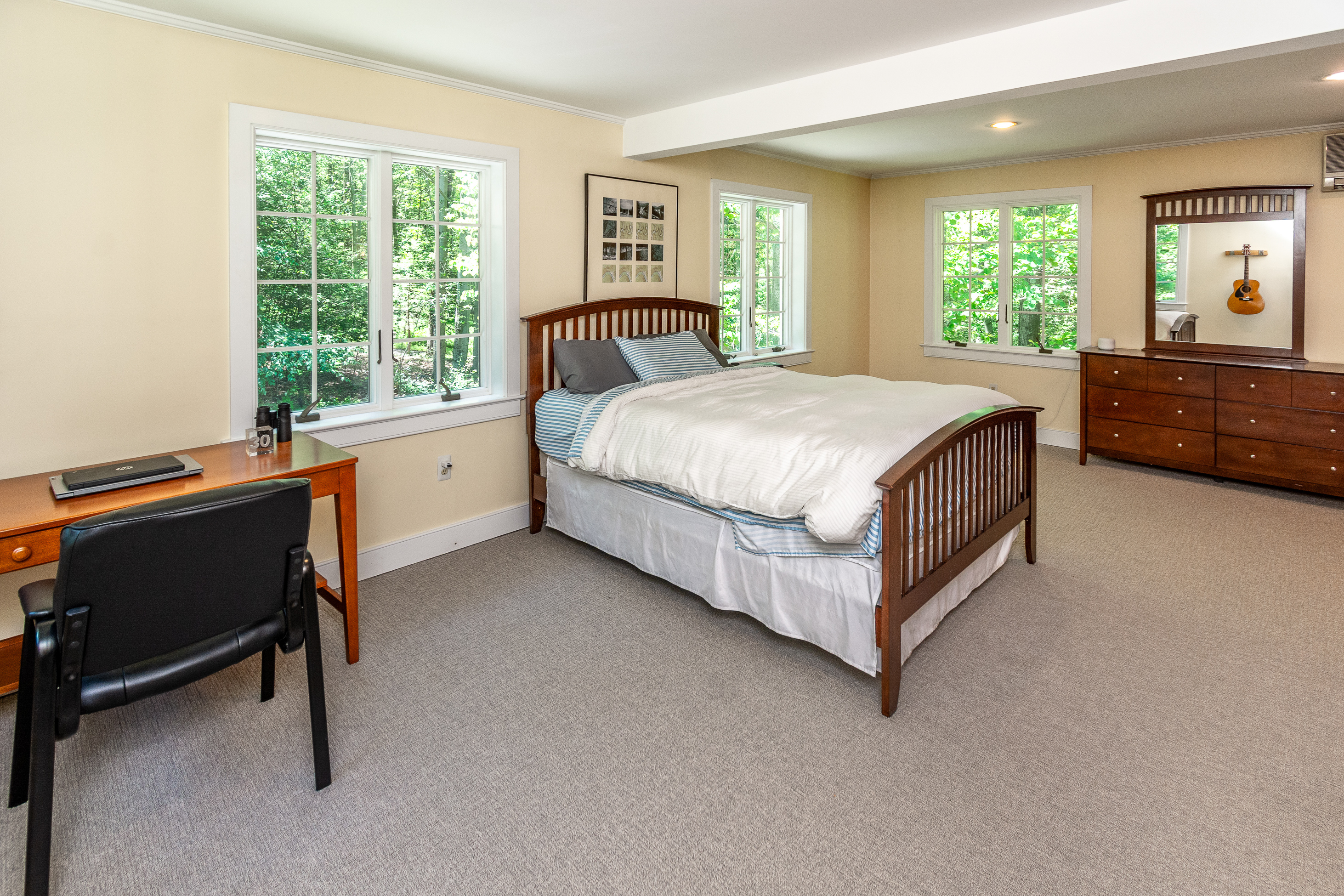  Creekside Serenity Meets Modern Comfort - 物件實景