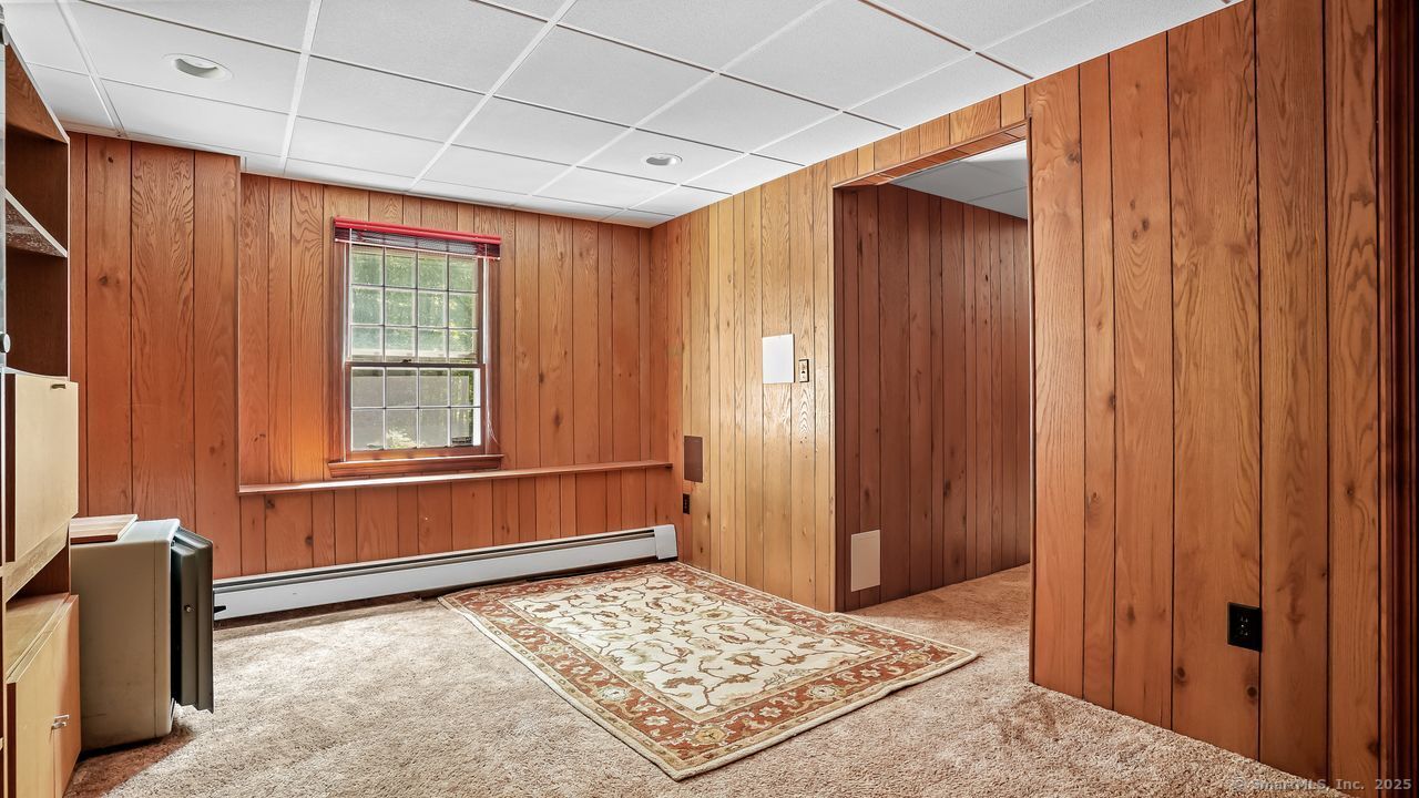 Easton, Connecticut, 06612, United States, 4 Bedrooms Bedrooms, ,4 BathroomsBathrooms,Residential,For Sale,1895469